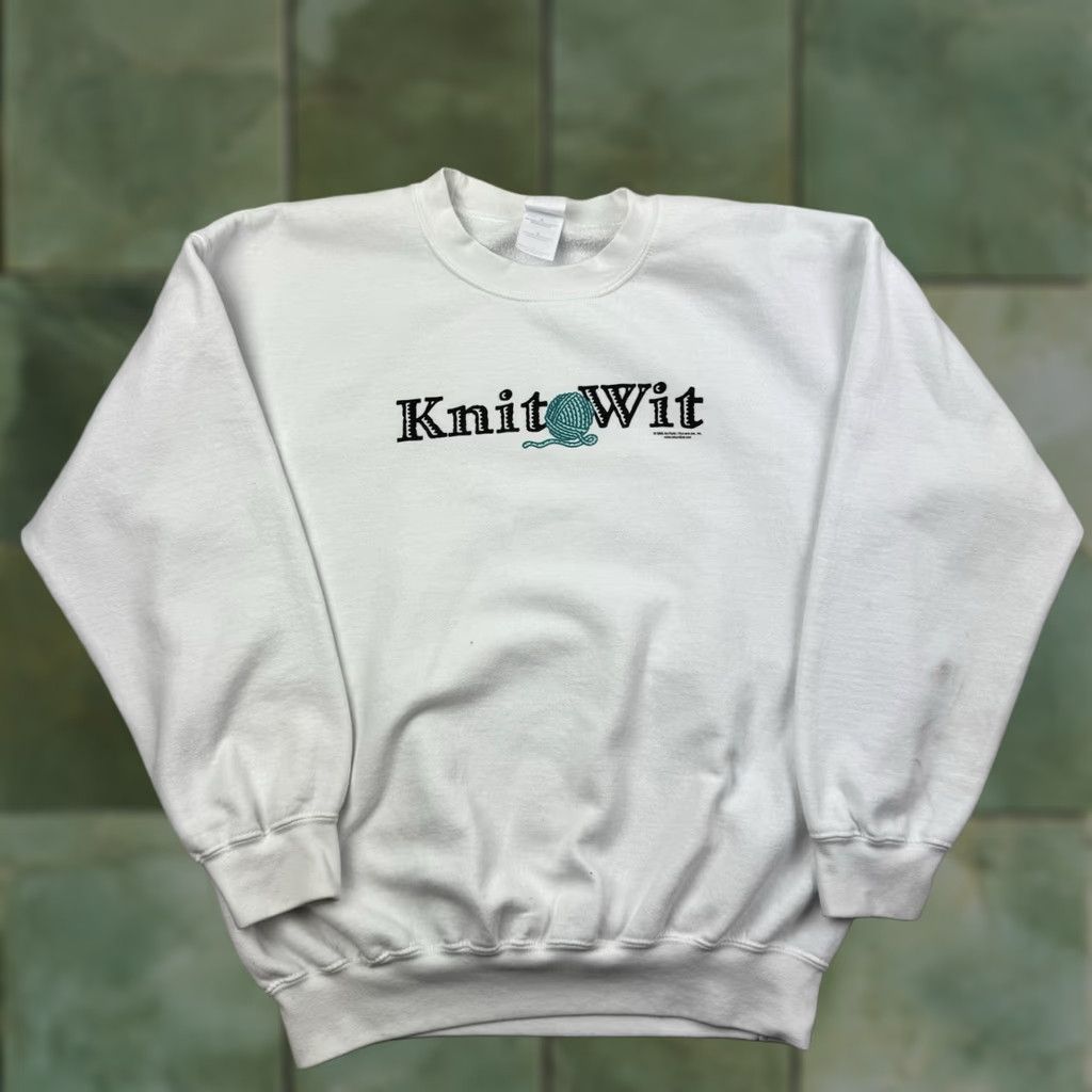 Gildan VINTAGE Sweatshirt Funny Knit Wit Adult Large Knitting Humor Crewneck 2004 Y2K Gildan White Mens Size US L / EU 52-54 / 3 - 1 Thumbnail
