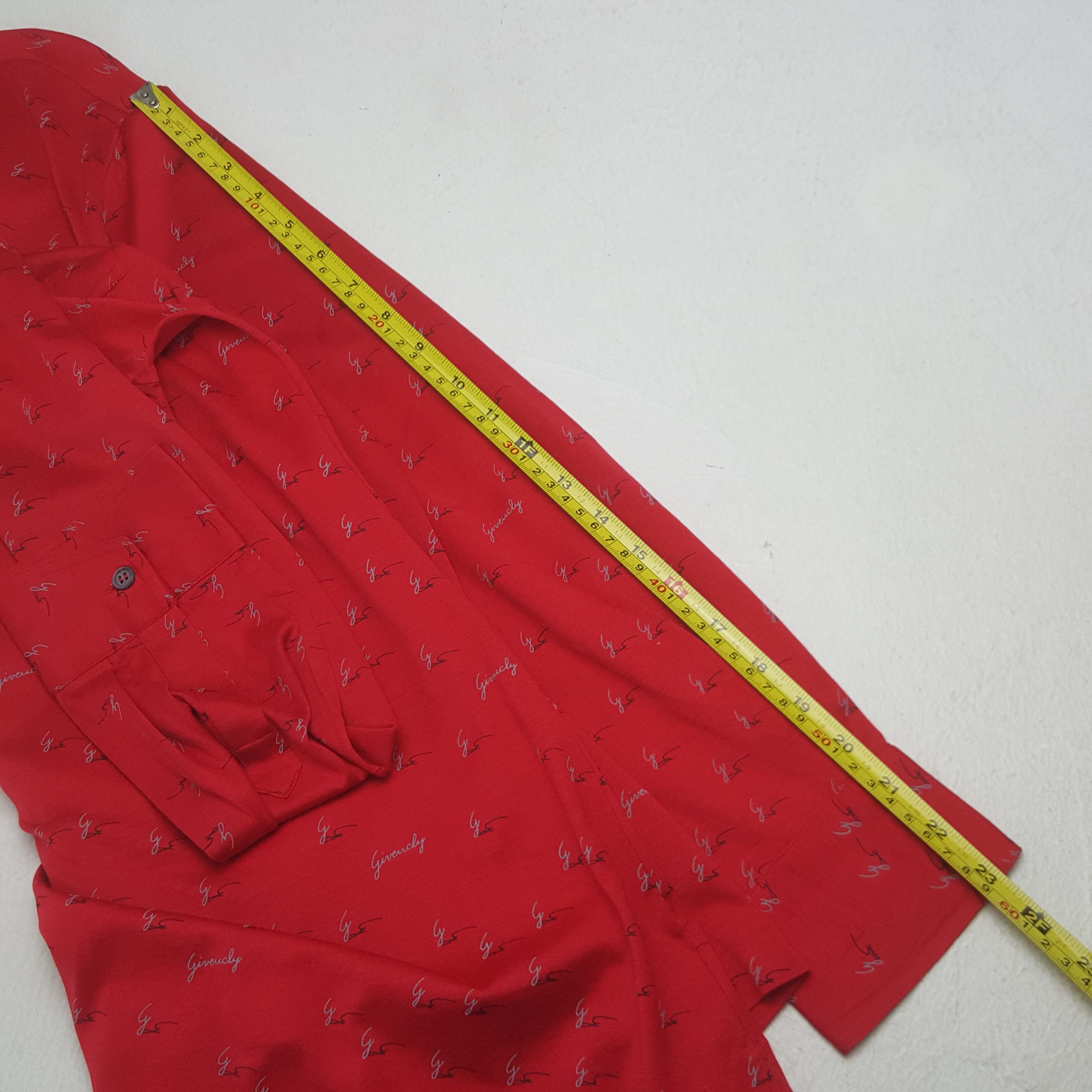 Givenchy Vintage Givenchy Italian Brand Shirt Button Up RR11 Size US L / EU 52-54 / 3 - 6 Thumbnail