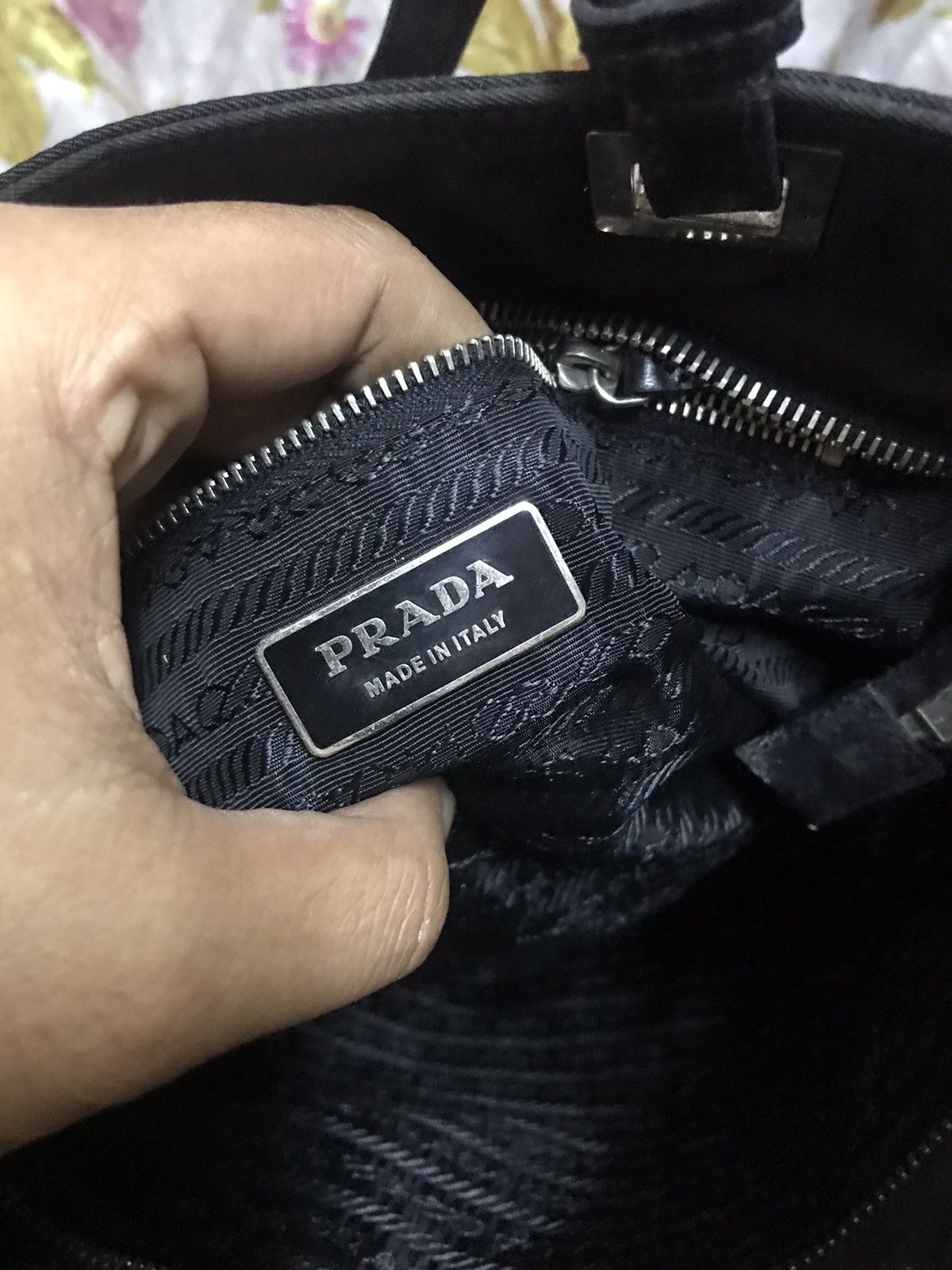 Prada Authentic Prada Tote Handbag Size ONE SIZE - 7 Thumbnail