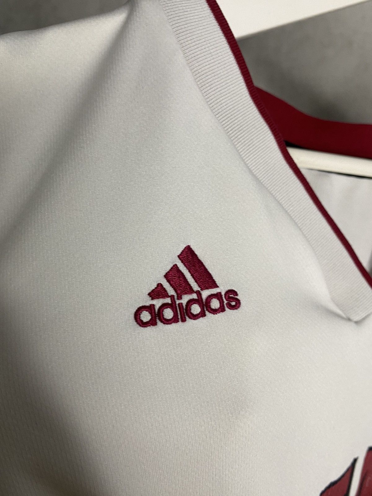 Adidas × NBA × Vintage Adidas miami heat nba James 6 jersey basketball size L Size US L / EU 52-54 / 3 - 7 Thumbnail