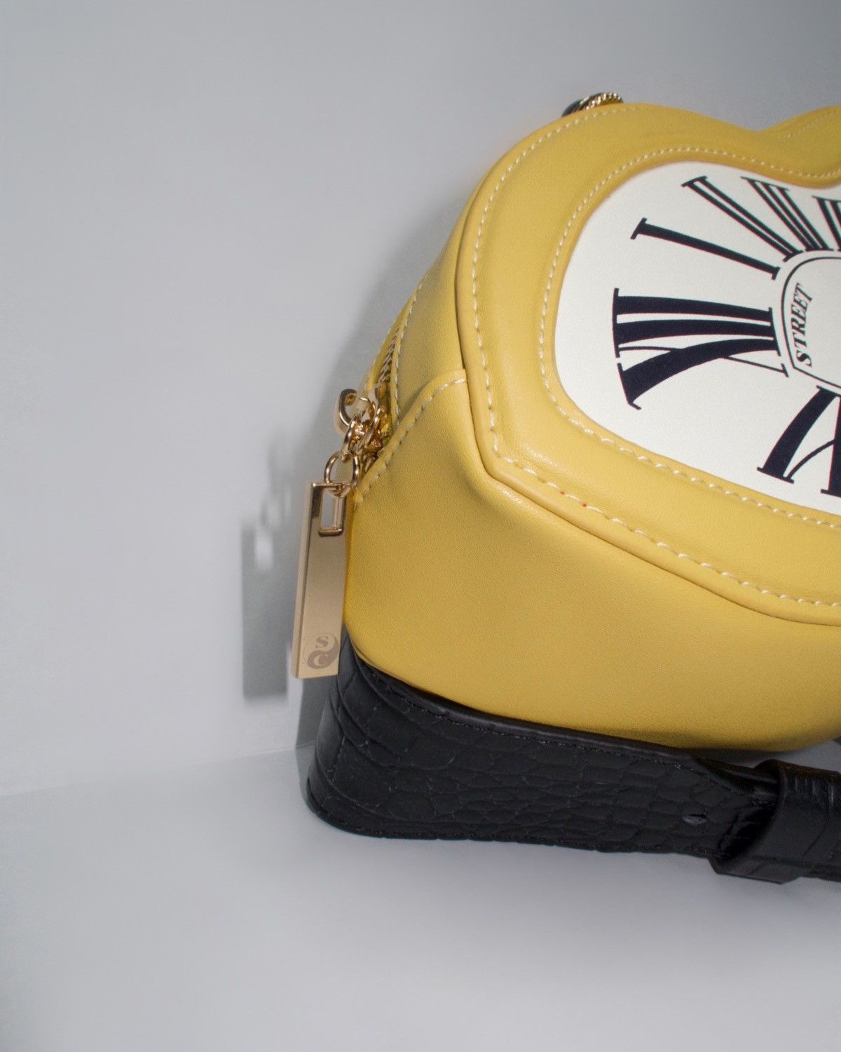 Designer × Other “Cartier Crash” leather bag Size ONE SIZE - 6 Thumbnail