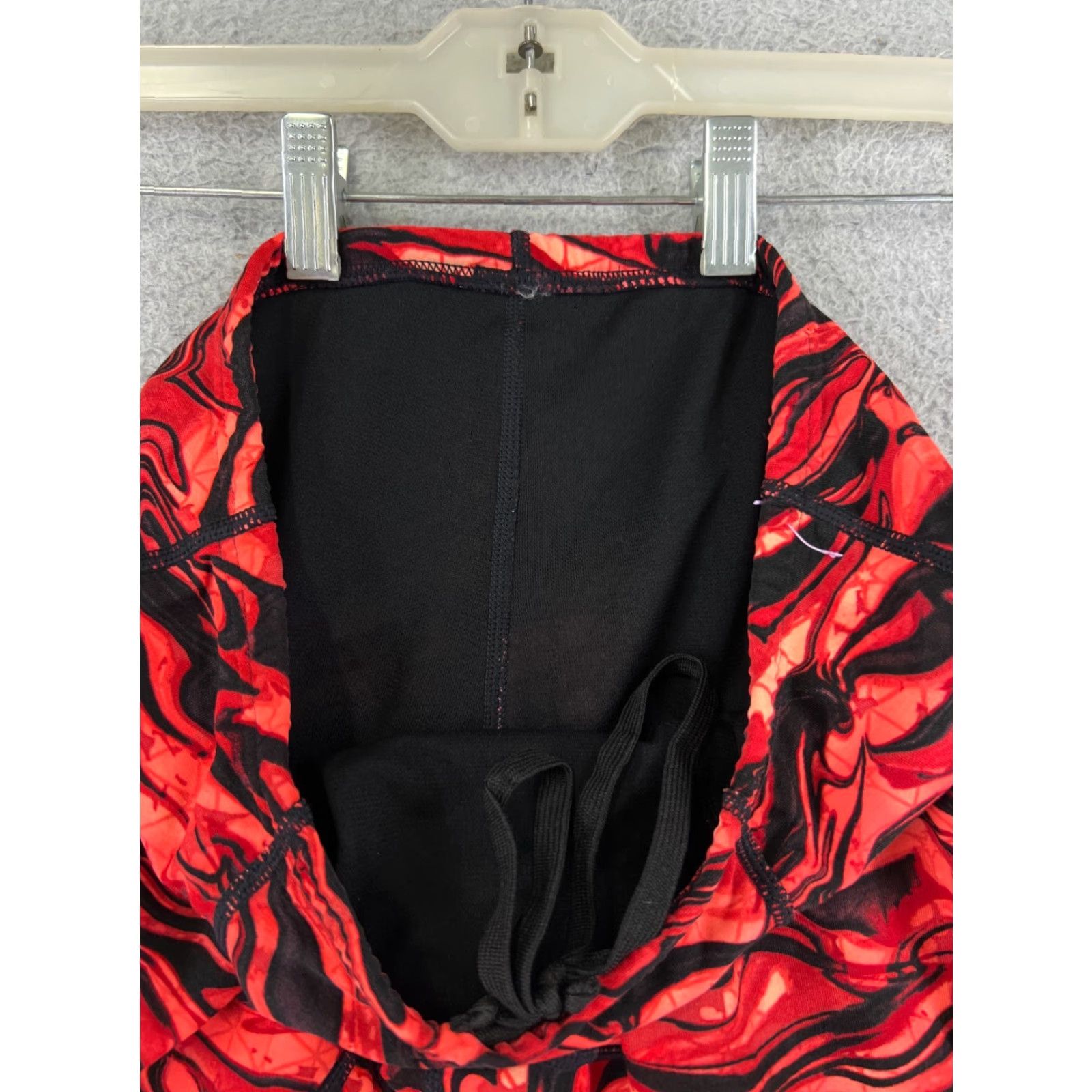 Vintage TYR Shorts Mens 32 Red Jammer Bottom Sports Swimming Swim Bottom TYR 32 Mens Red Jammer Size US 32 / EU 48 - 3 Thumbnail