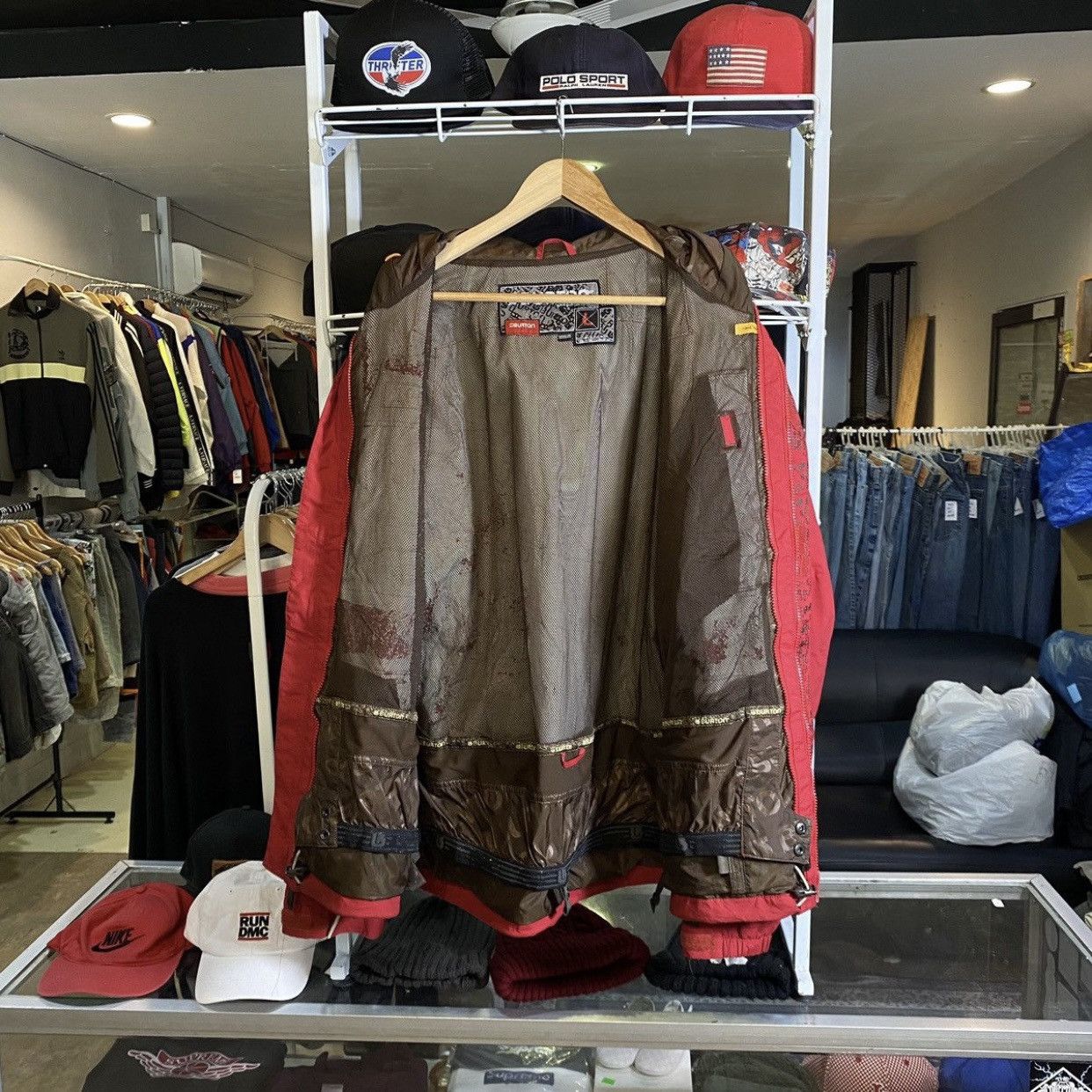 Burton Burton Ronin multi-pocket red snowboarding jackets Size US L / EU 52-54 / 3 - 3 Thumbnail