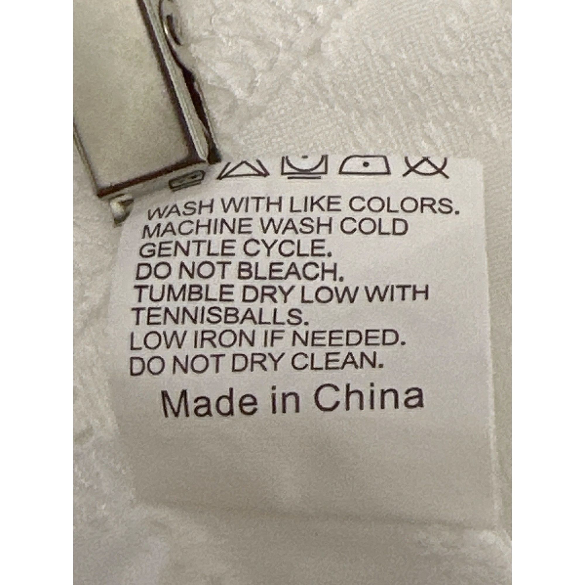 Other CCC Medium White Sleeveless V Neck Eyelet Pattern Polyester Size M / US 6-8 / IT 42-44 - 7 Thumbnail