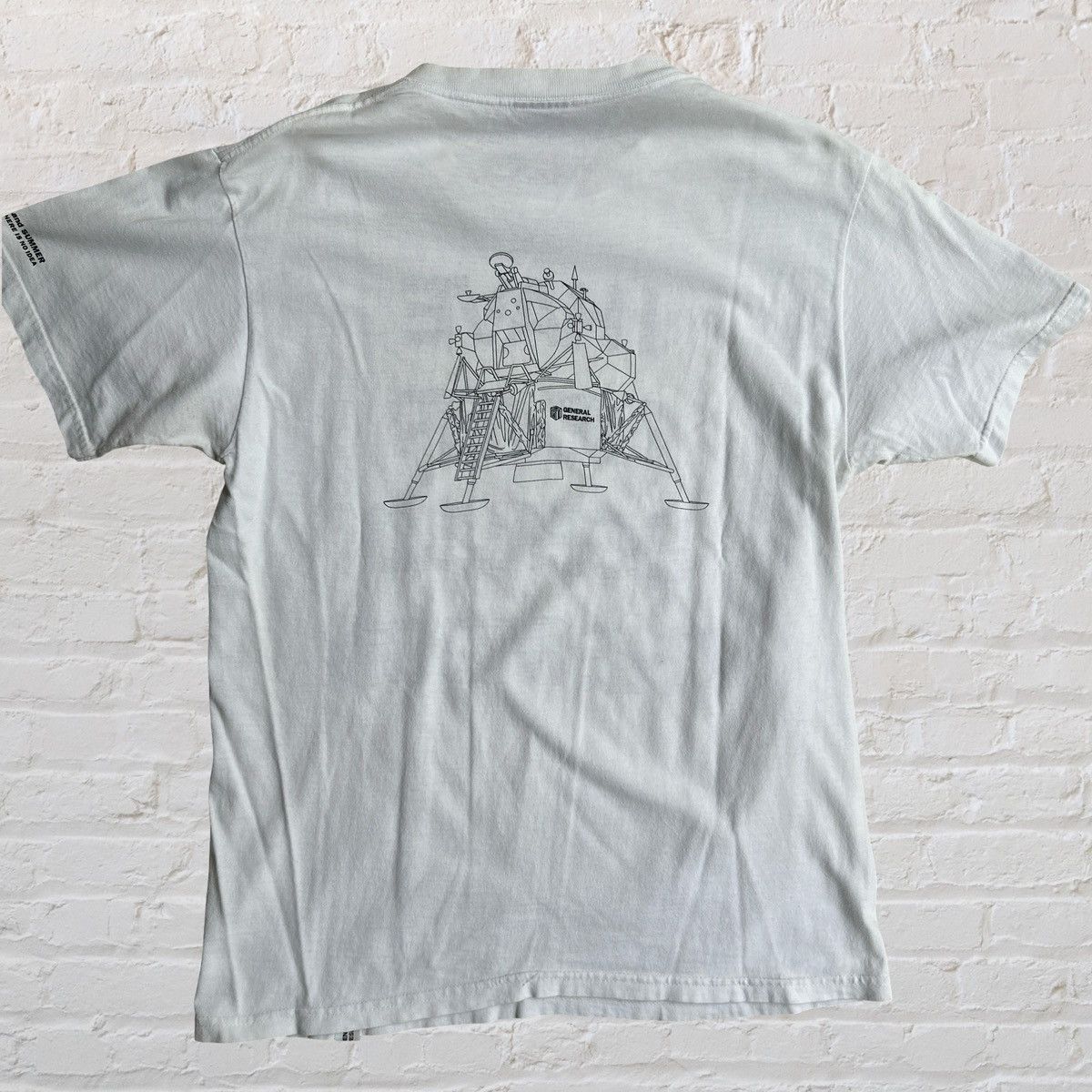 General Research GENERAL RESEARCH 1999 Graphic Print T-Shirt Size US M / EU 48-50 / 2 - 6 Thumbnail