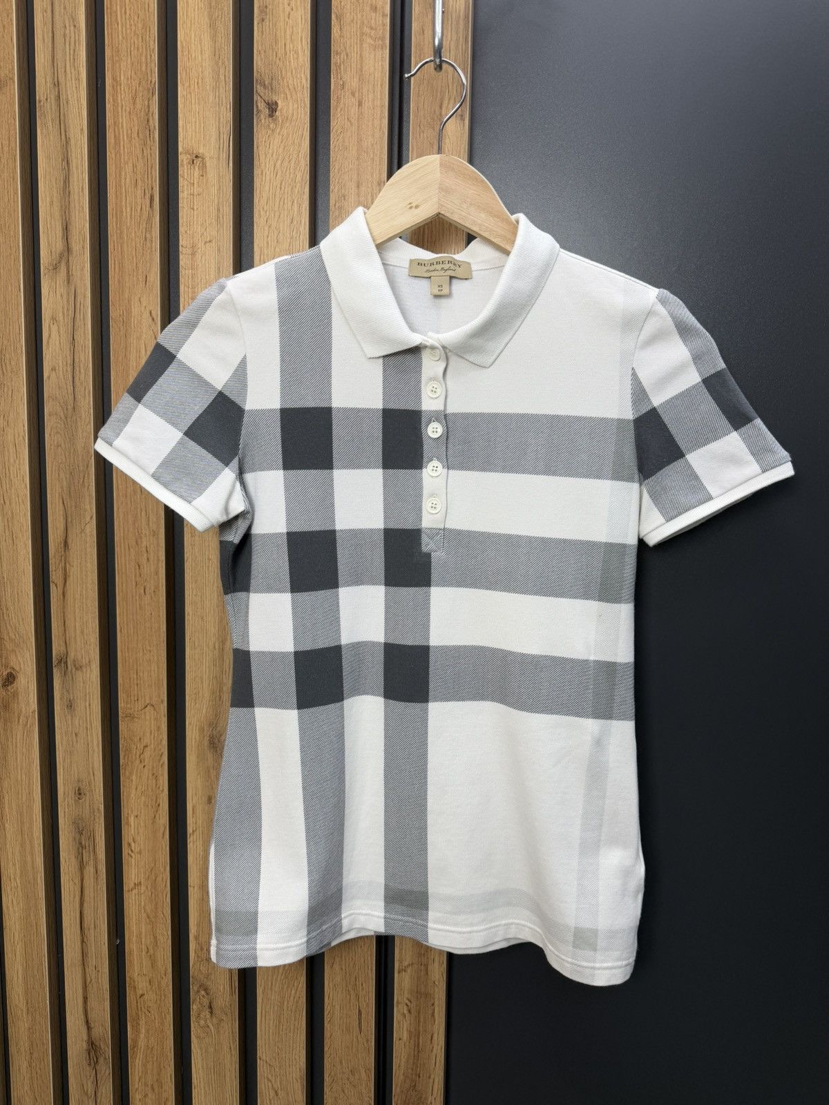 Burberry Burberry London Nova Check Polo Shirt White Grey XS Size XS / US 0-2 / IT 36-38 - 1 Thumbnail