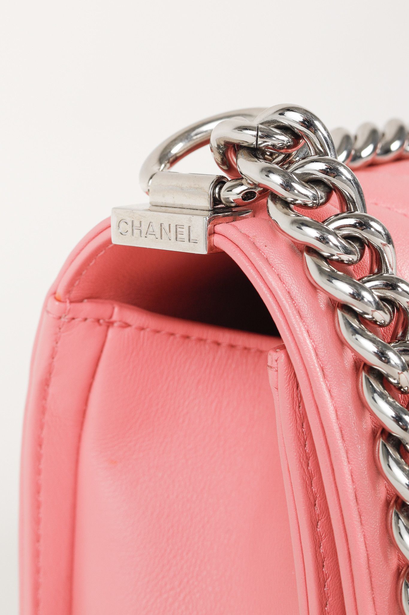 Chanel Chanel Boy Medium Pink Calfskin Chevron Flap Shoulder Bag Size ONE SIZE - 10 Thumbnail