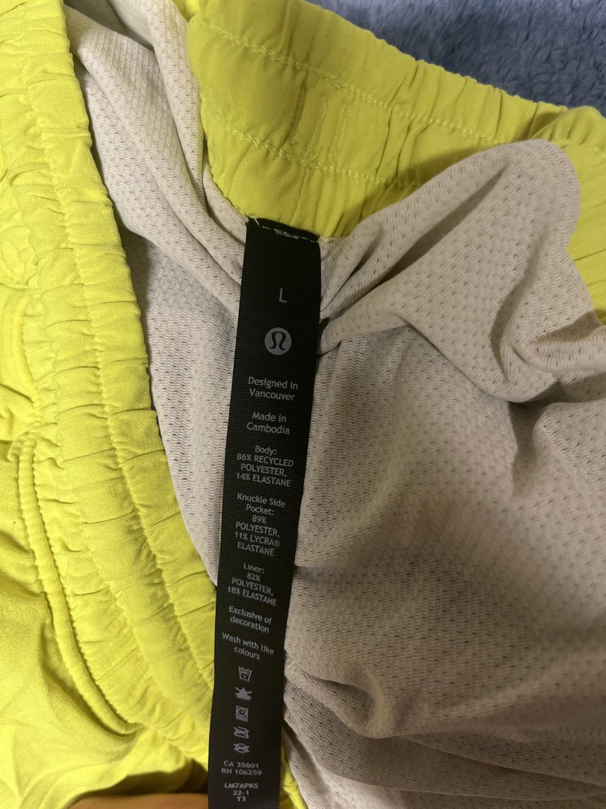 Lululemon Lululemon men’s shorts Size US 34 / EU 50 - 3 Thumbnail