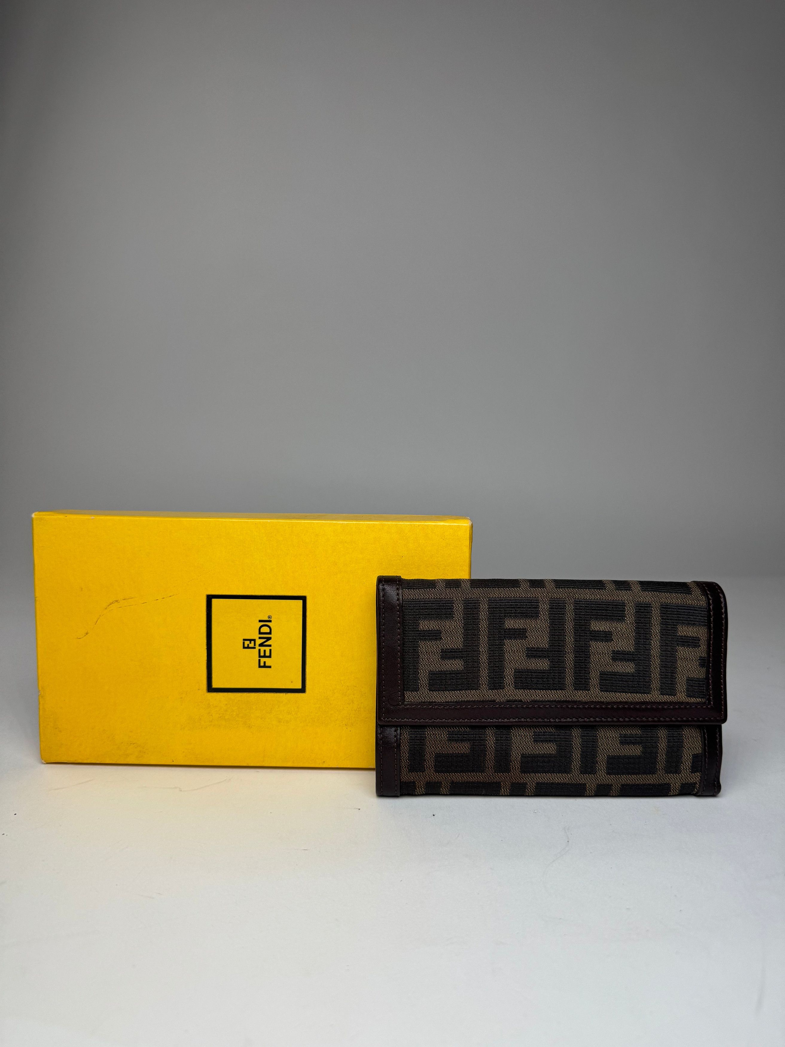 Fendi Vintage FF Monogram Wallet Brown Size ONE SIZE - 1 Thumbnail