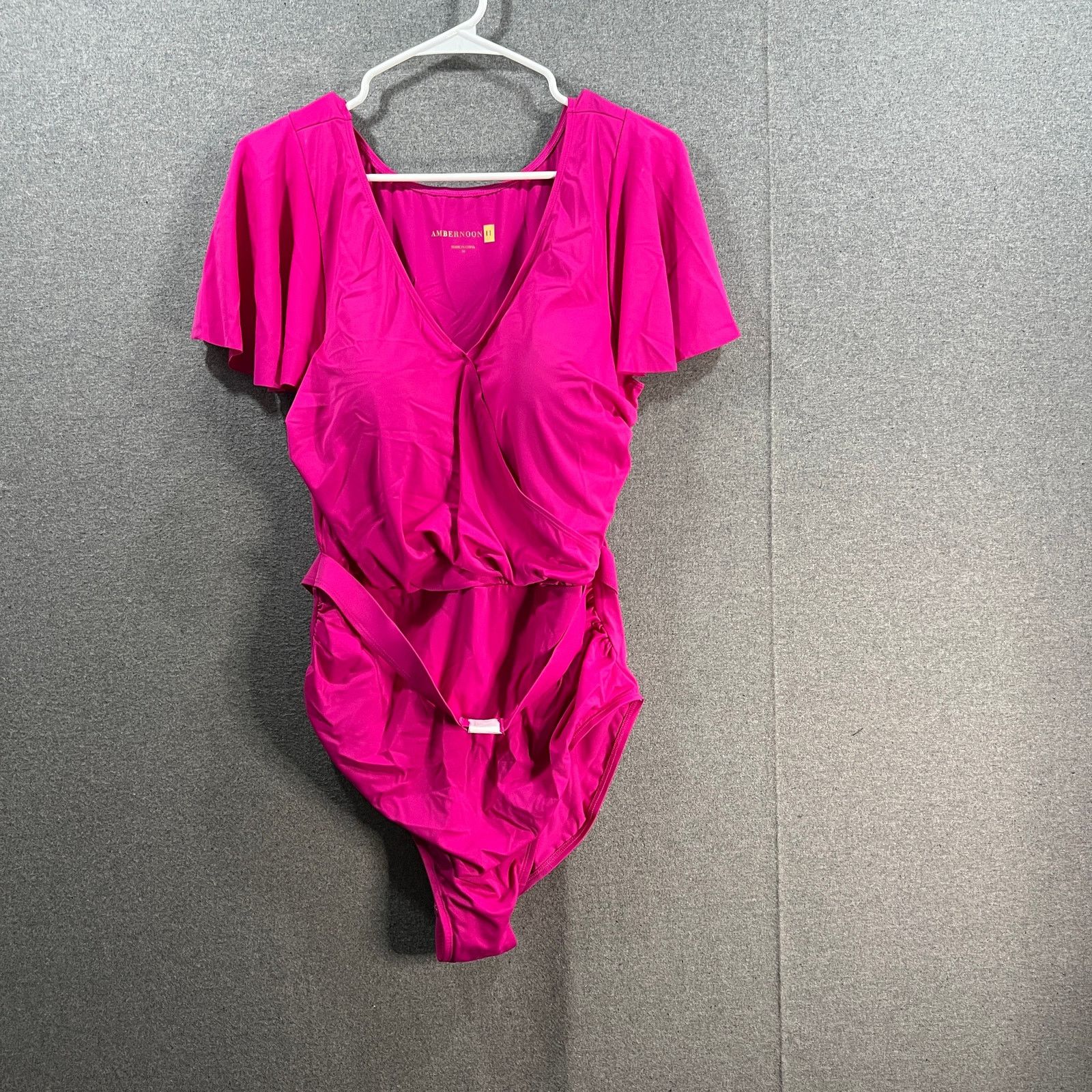 Other AmberNoon II by Dr. Erum Ilyas UPF 50 One-Piece Berry Size XXL / US 16-18 / IT 52-54 - 1 Thumbnail