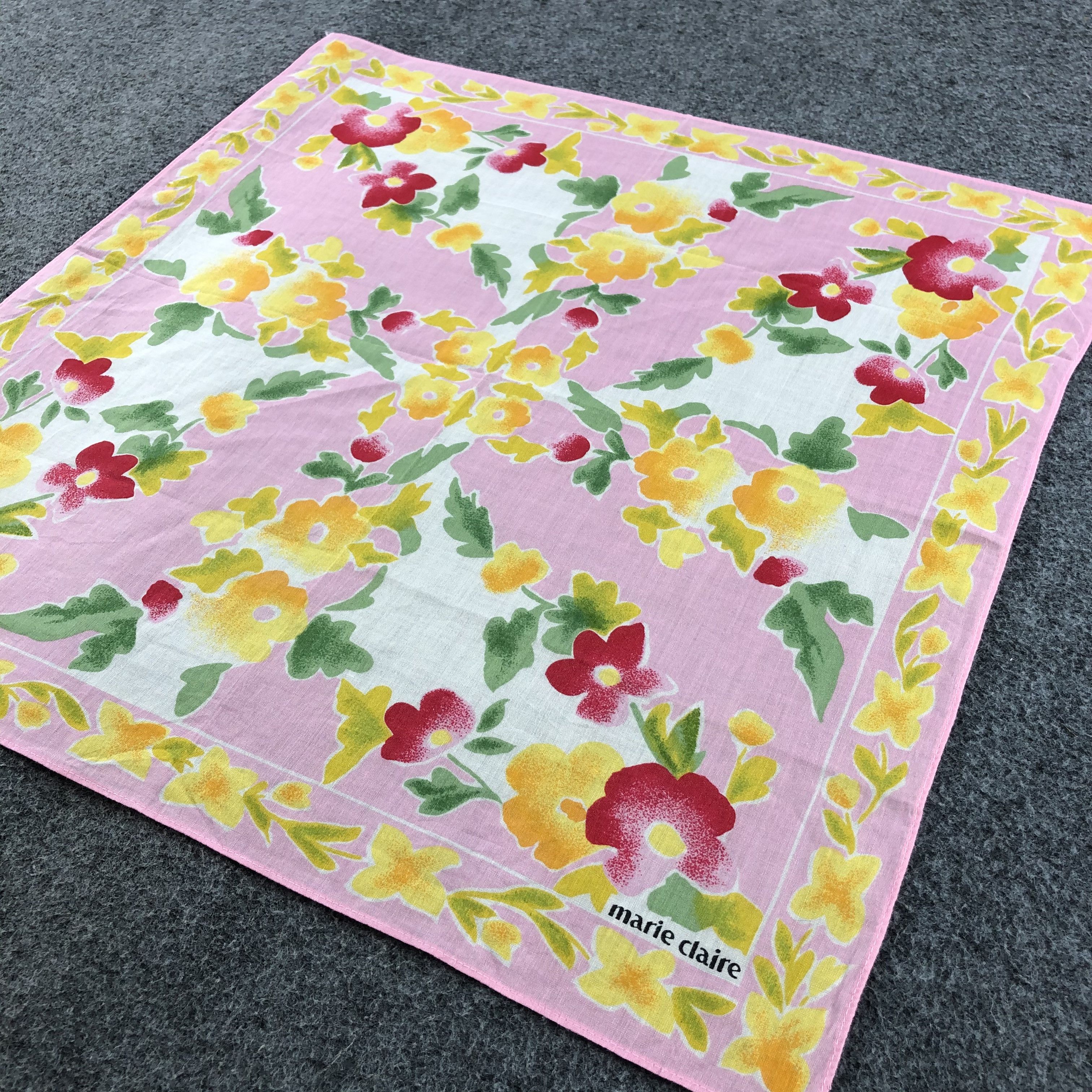 Vintage Marie Claire Handkerchief Neckerchief Bandana H1361 Size ONE SIZE - 4 Thumbnail
