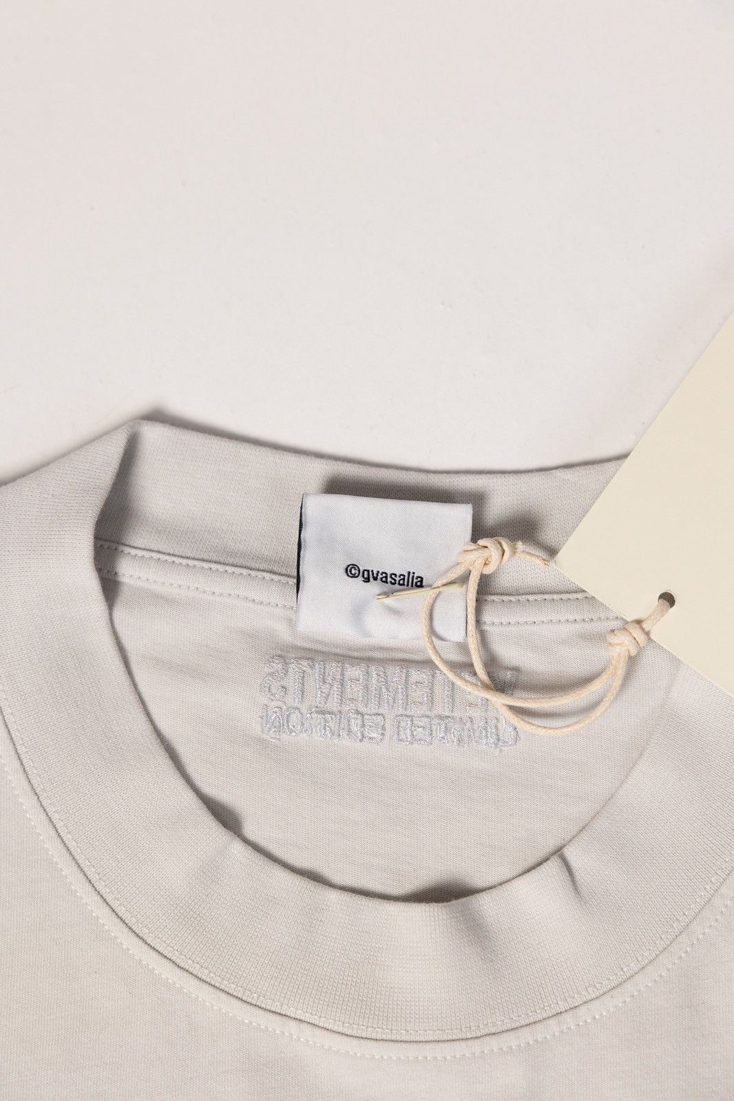Vetements Vetements Limited Edition Tee Size US M / EU 48-50 / 2 - 7 Thumbnail
