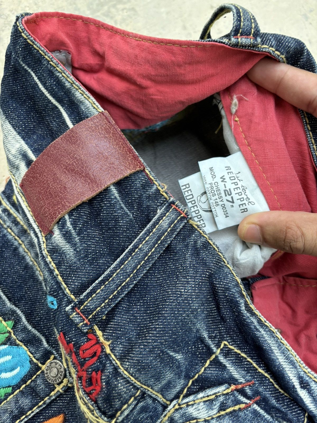 Ed Hardy Flare Baggy Red Pepper Embroidery Ed Hardy Style Jean Size 28" / US 6 / IT 42 - 11 Thumbnail