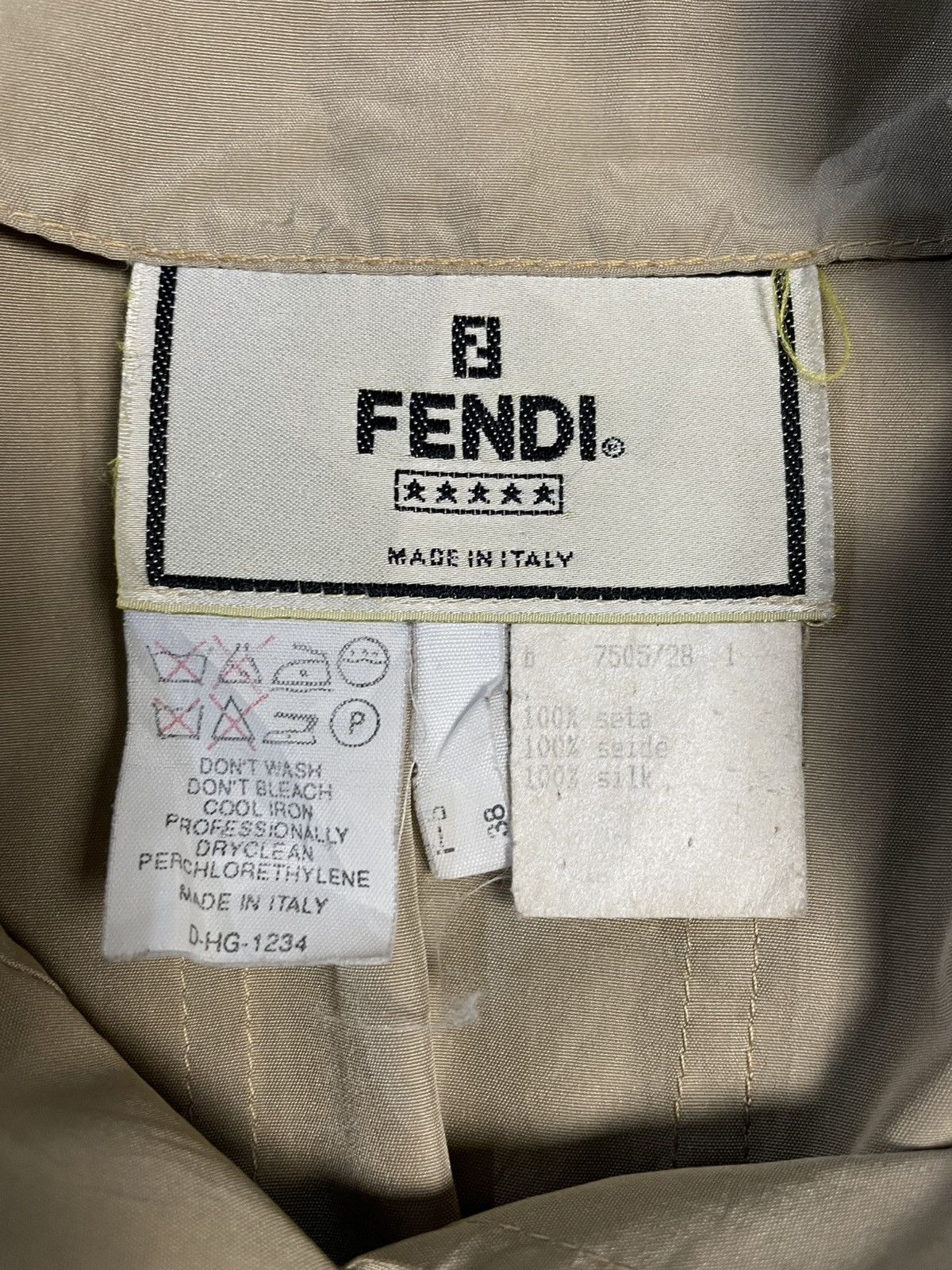 Fendi Vintage Fendi Silk Coat Distressed Size S / US 4 / IT 40 - 15 Thumbnail