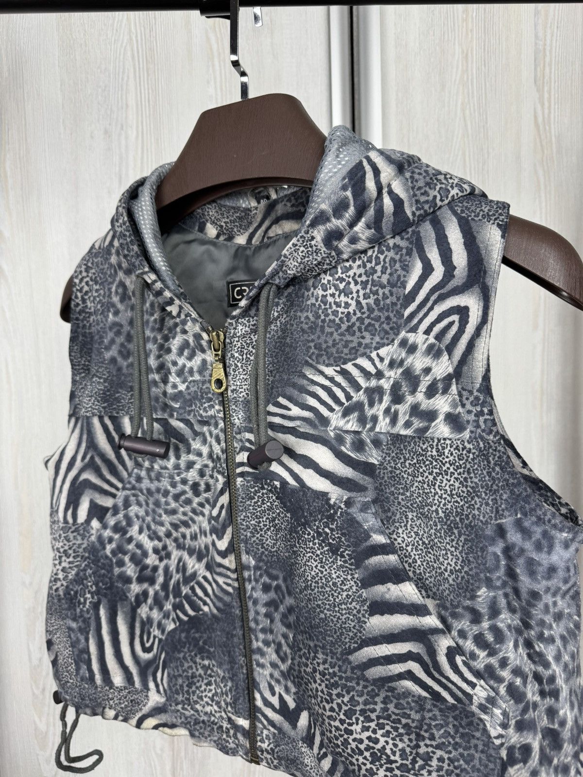Vintage Cruse vintage animal leopard tiger print leather hooded vest Size L / US 10 / IT 46 - 4 Thumbnail