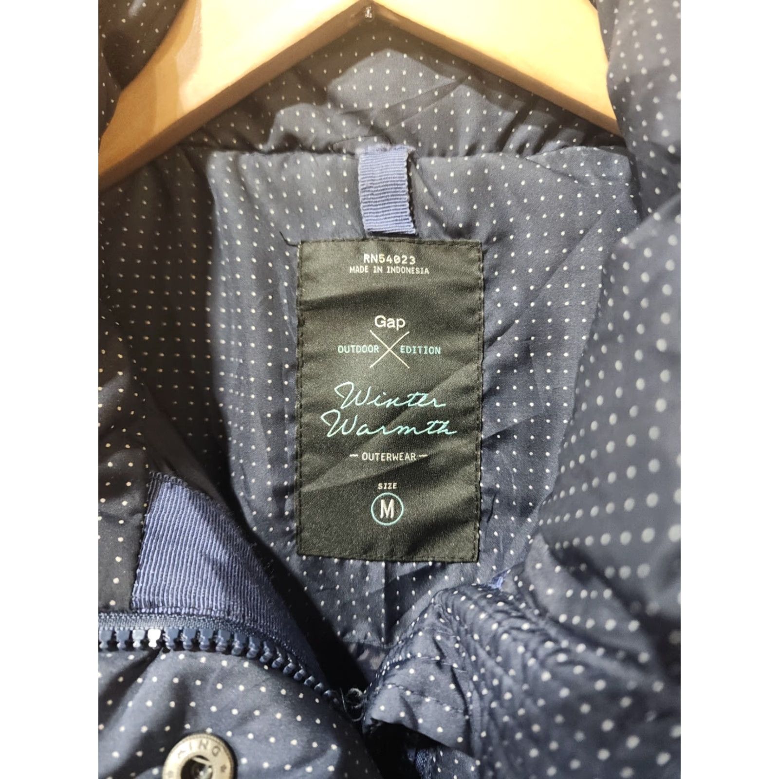Gap Gap Vest Womens Size Medium Blue Snap Button Puffer Casual Warm Nylon Breathable Insulated Pockets Vest Womens M Blue 90s? Size M / US 6-8 / IT 42-44 - 3 Thumbnail