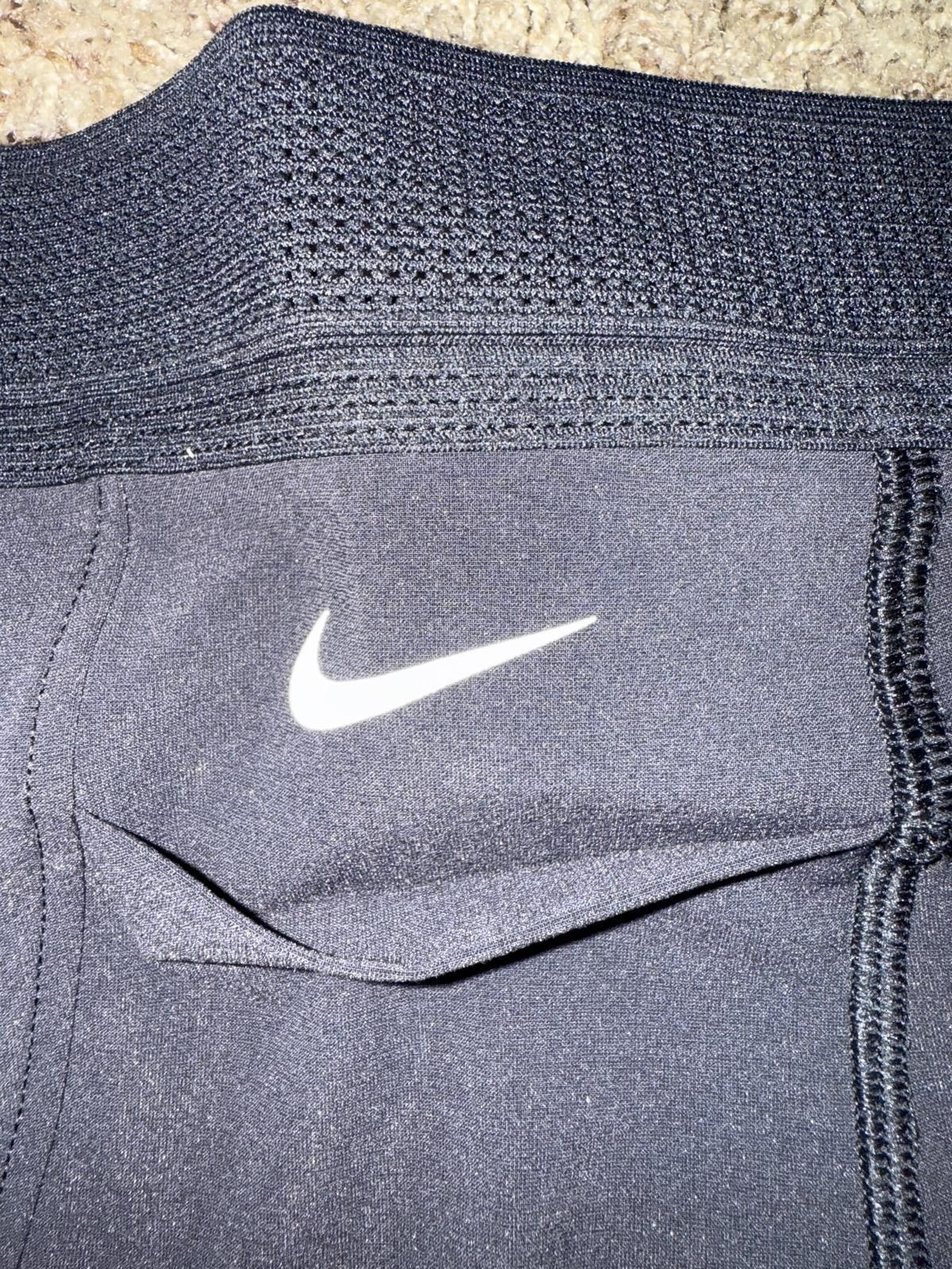 Nike Nike Dri-fit Adv A.P.S Versatile Black Tights Size US 40 / EU 56 - 9 Thumbnail