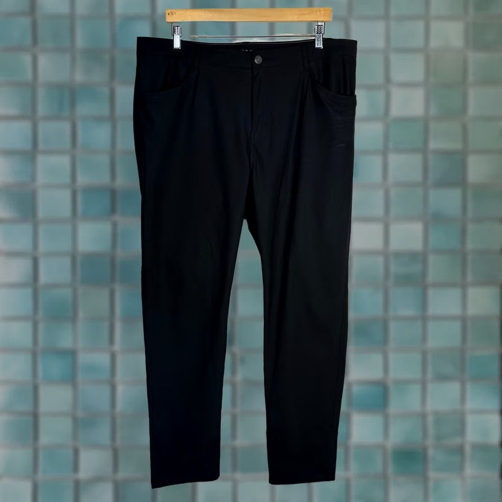 Vuori Vuori Meta Pants Mens 38 Black 5-Pocket Chino Slim Straight Casual Workwear Travel Pants Size US 38 / EU 54 - 1 Thumbnail