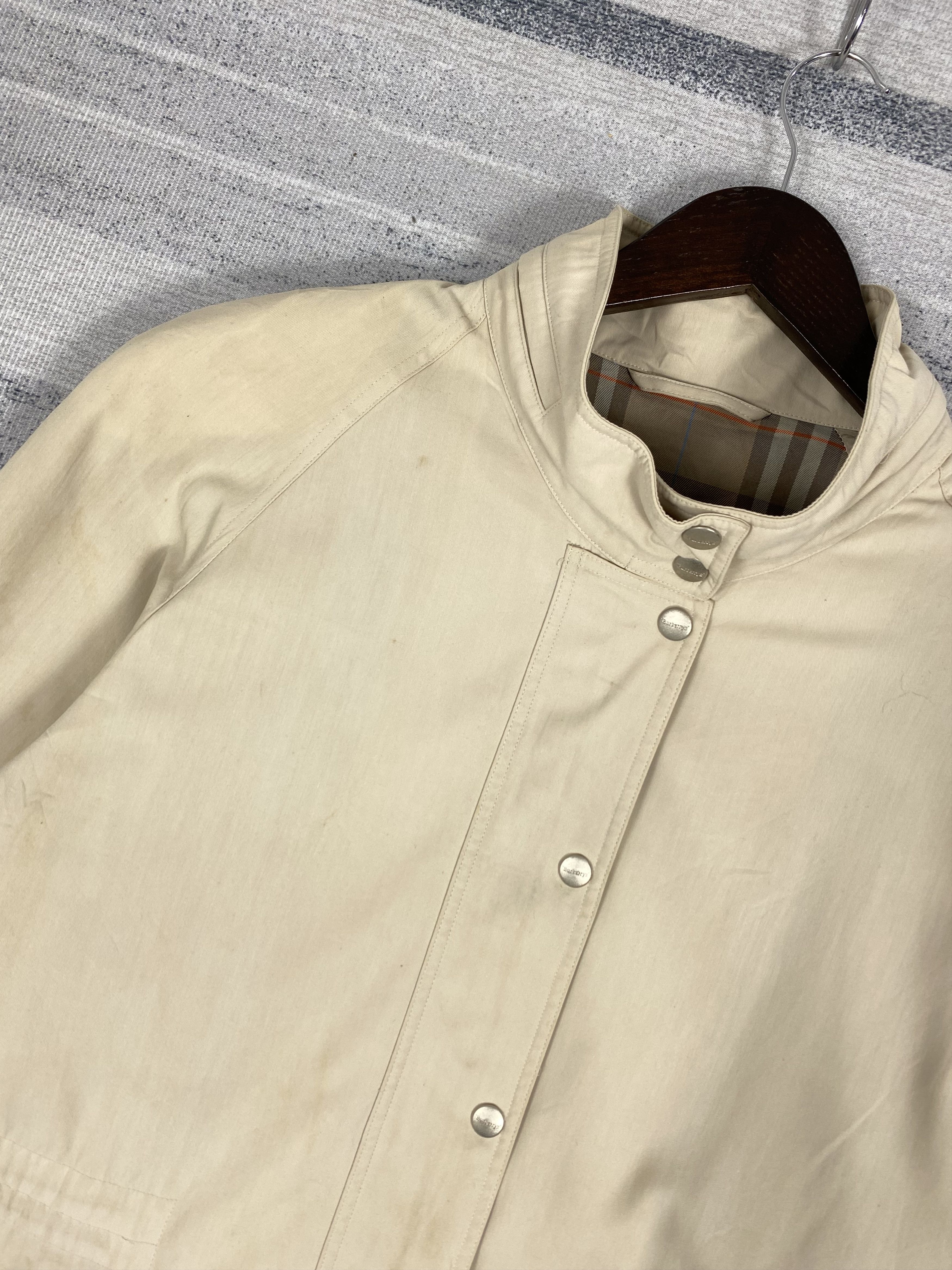 Burberry Vintage Burberry Jacket Size US M / EU 48-50 / 2 - 2 Thumbnail