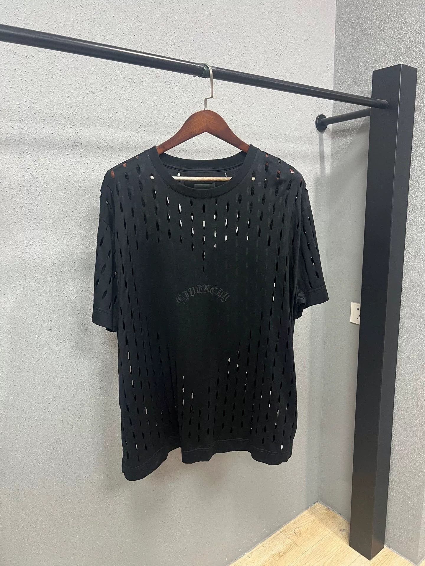 Givenchy Givenchy Black Short Sleeve Distressed Tee Size US XXL / EU 58 / 5 - 1 Thumbnail