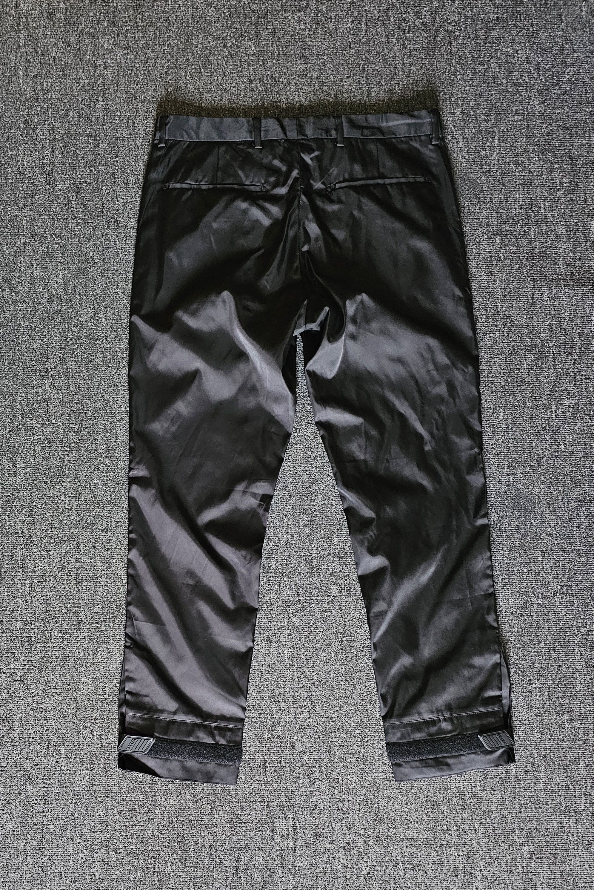 Prada PRADA Black Waterproof Glossy Casual Pants Size 46 Size US 30 / EU 46 - 4 Thumbnail