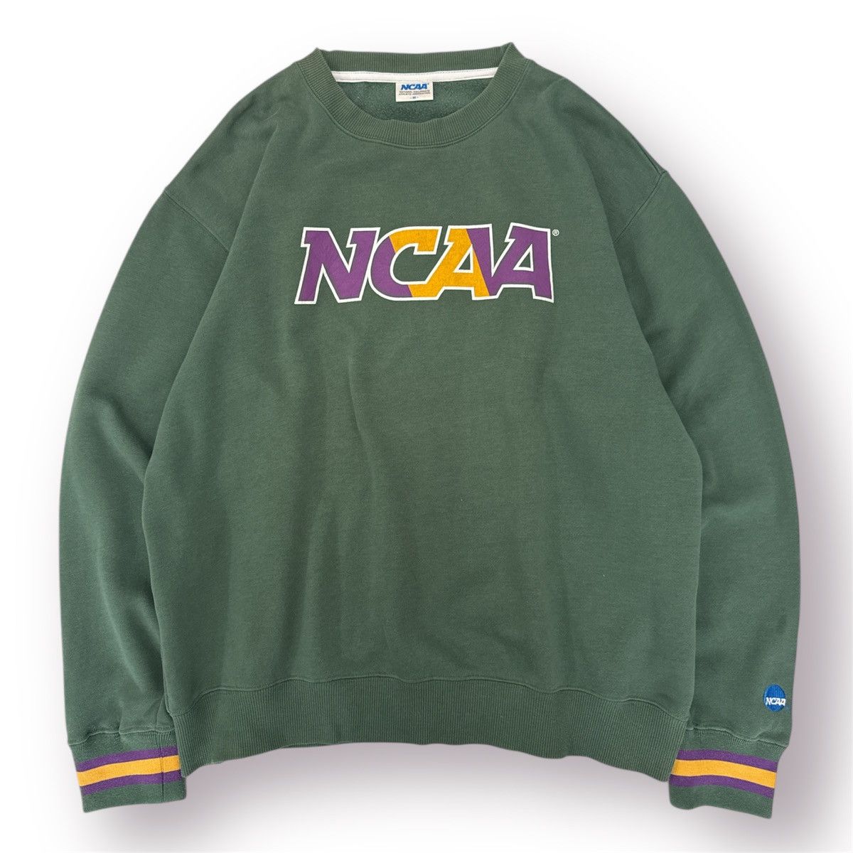 NCAA 🔥 Classic NCAA March Madness Graphic Sweat College Sports Size US M / EU 48-50 / 2 - 2 Thumbnail