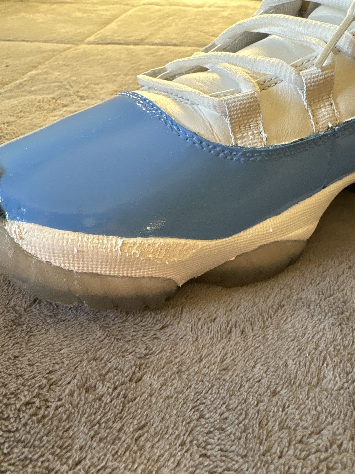 Jordan Brand Nike Air Jordan 11 Low Retro UNC Size US 9 / EU 42 - 9 Thumbnail
