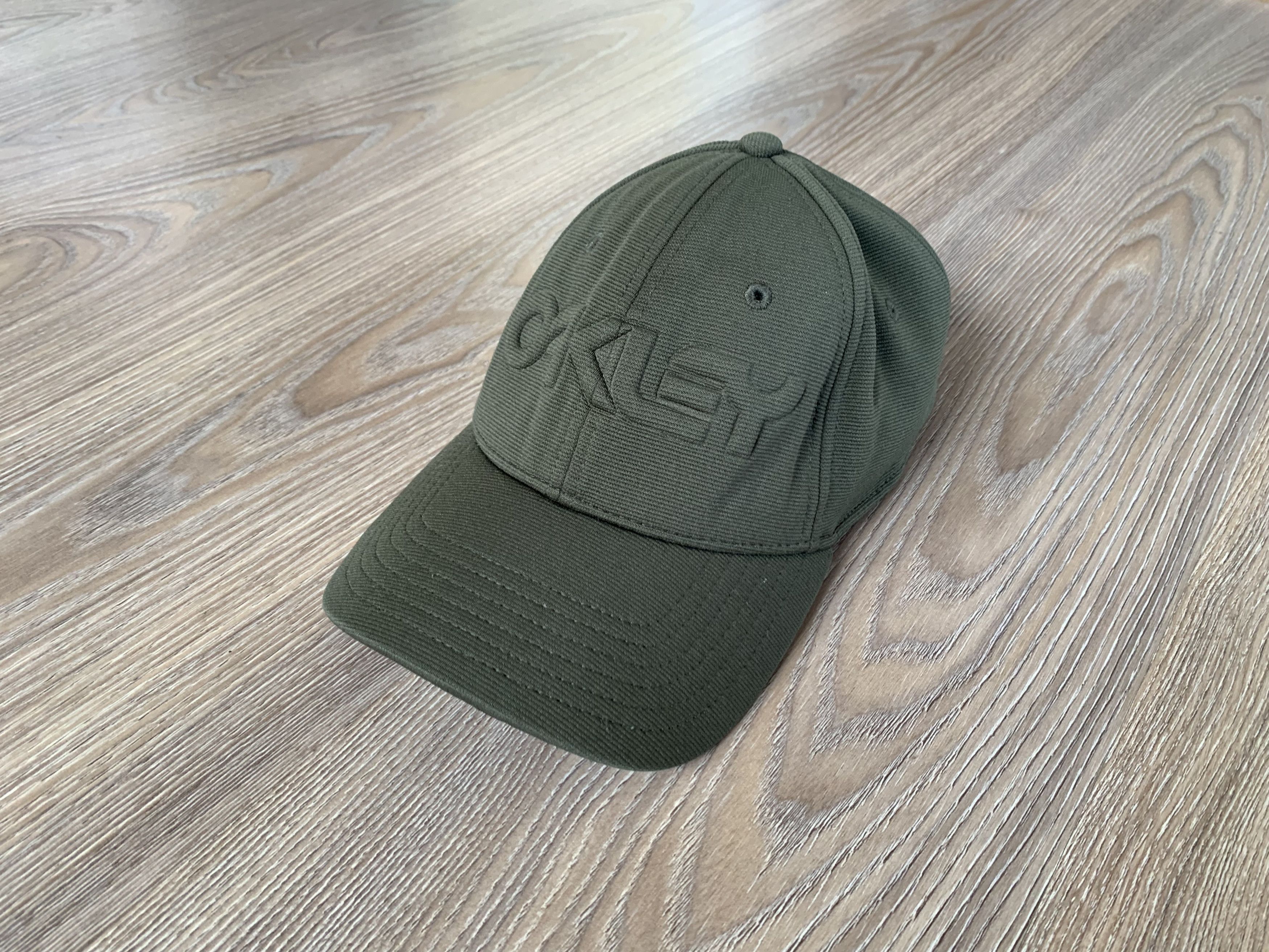 Oakley Oakley 6 Panel Stretch Embossed Hat Size ONE SIZE - 1 Thumbnail