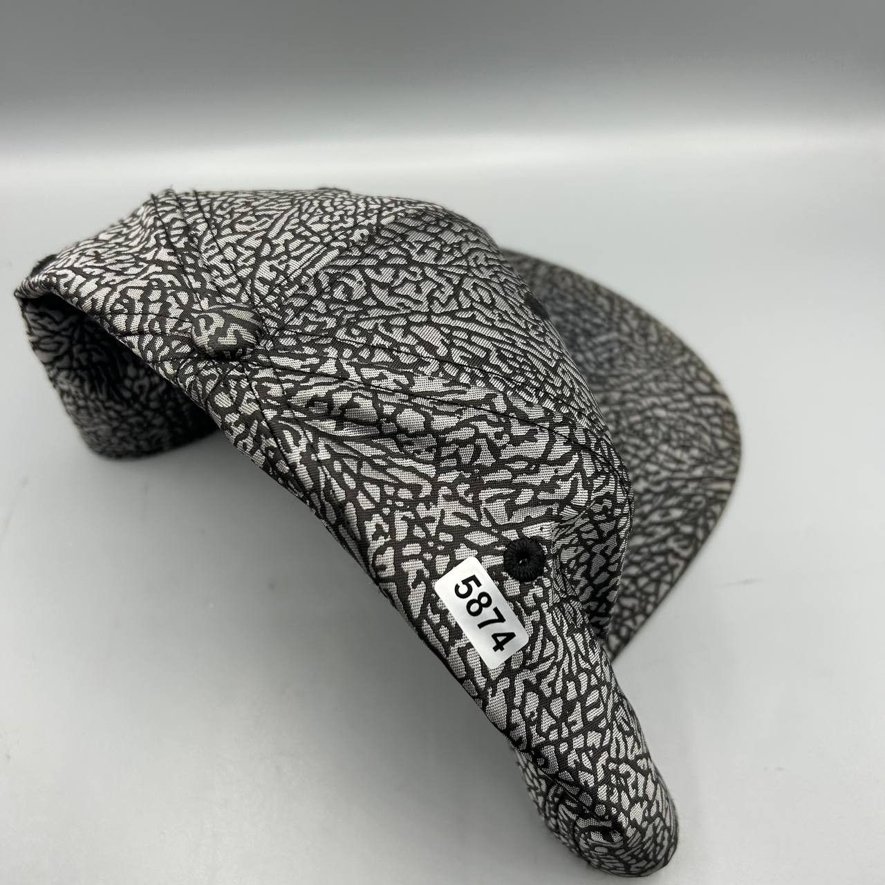 Jordan Brand Air Jordan Hat Men Cement Elephant Jumpman Snap Back Cap Size ONE SIZE - 9 Thumbnail