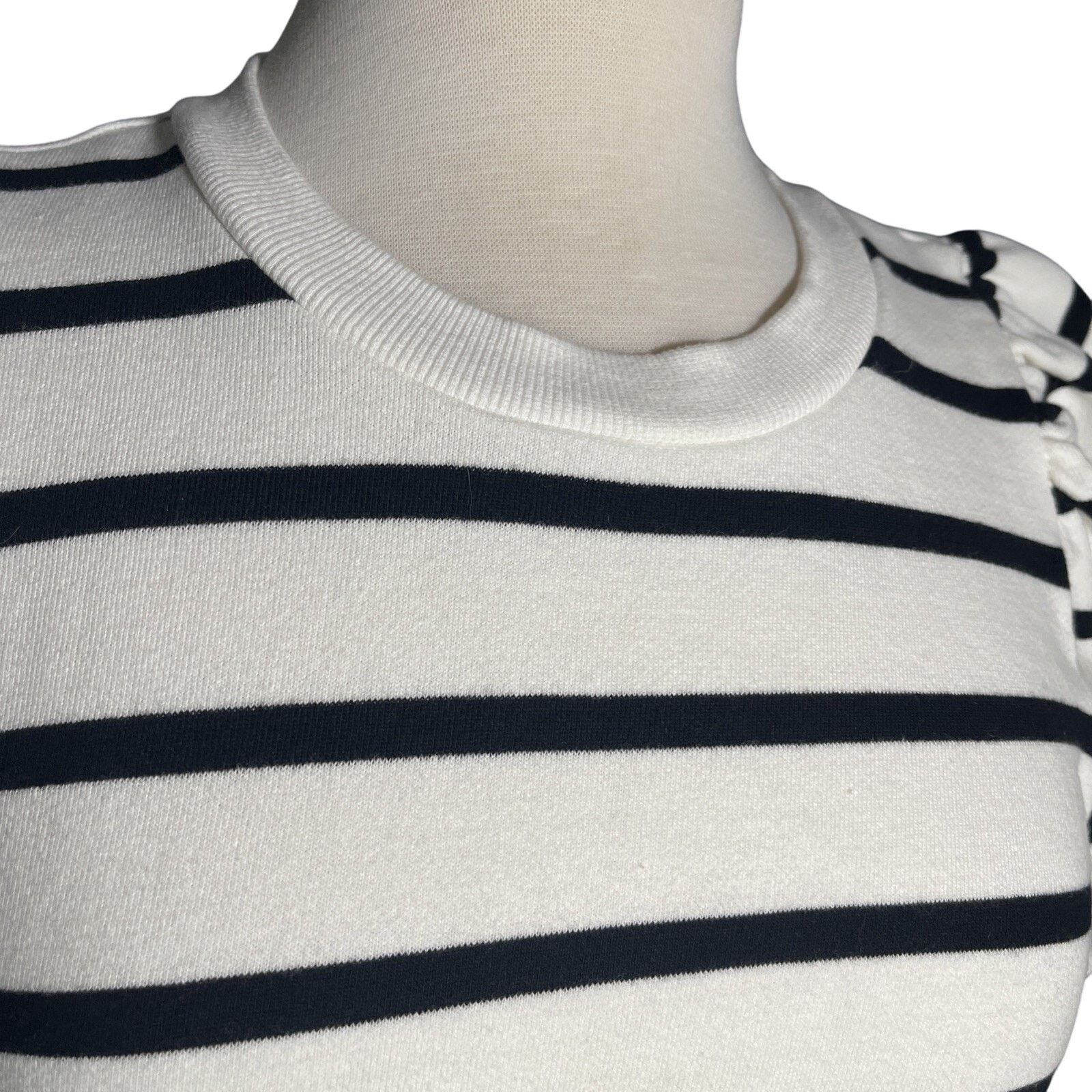 H&M H&M Short Sleeve Sweater White and Black Stripes Size M / US 6-8 / IT 42-44 - 2 Thumbnail
