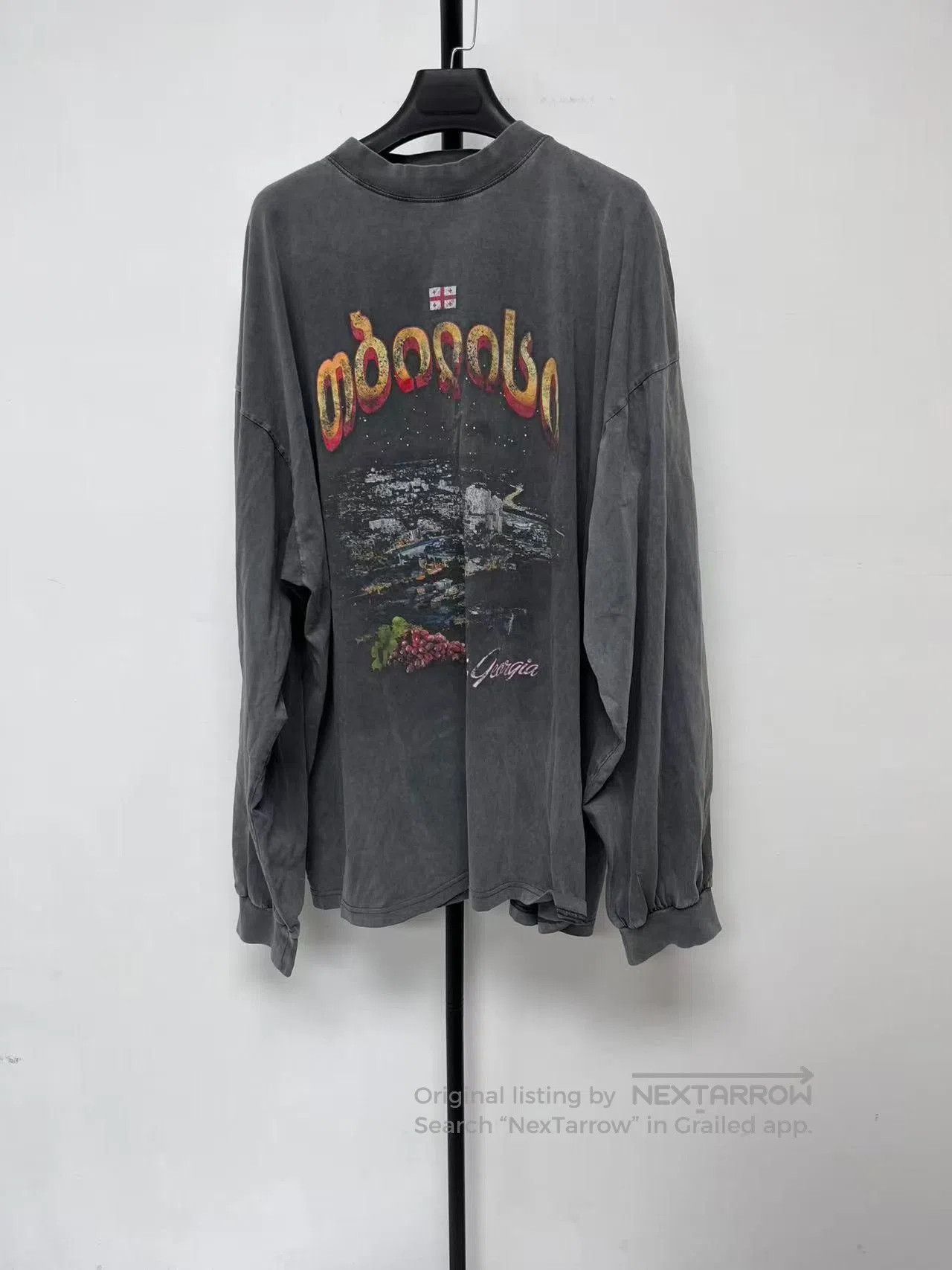 Balenciaga Balenciaga Men's Letter Print Crew Neck T-Shirt. Size US XL / EU 56 / 4 - 1 Thumbnail