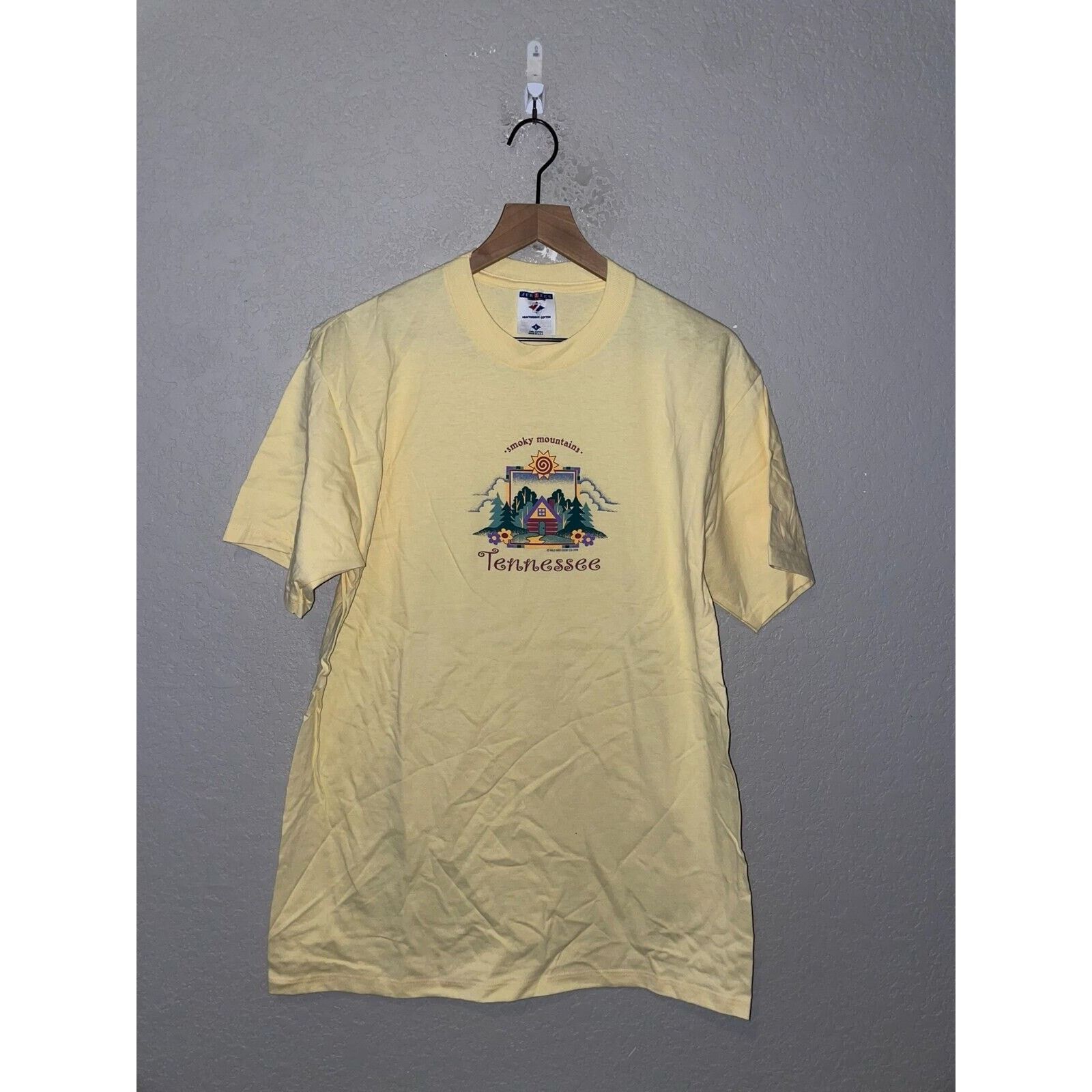 Jerzees Vintage Smoky Mountains Shirt Tennessee Yellow Tee 90s Large Size US L / EU 52-54 / 3 - 1 Thumbnail