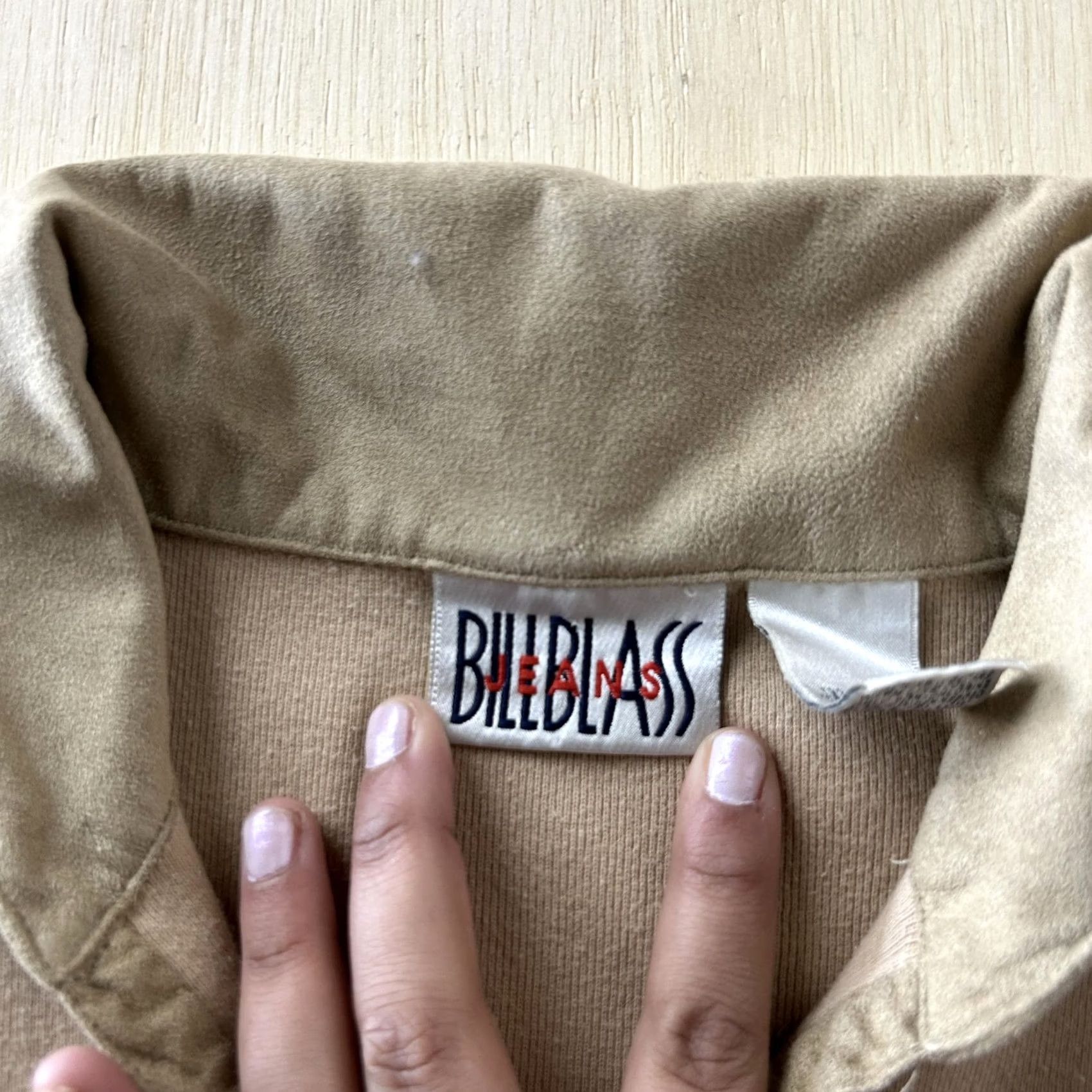 Bill Blass VINTAGE Bill Blass Jeans Polo Shirt Womens Medium Beige Long Sleeve Lettuce Hem Size M / US 6-8 / IT 42-44 - 4 Thumbnail