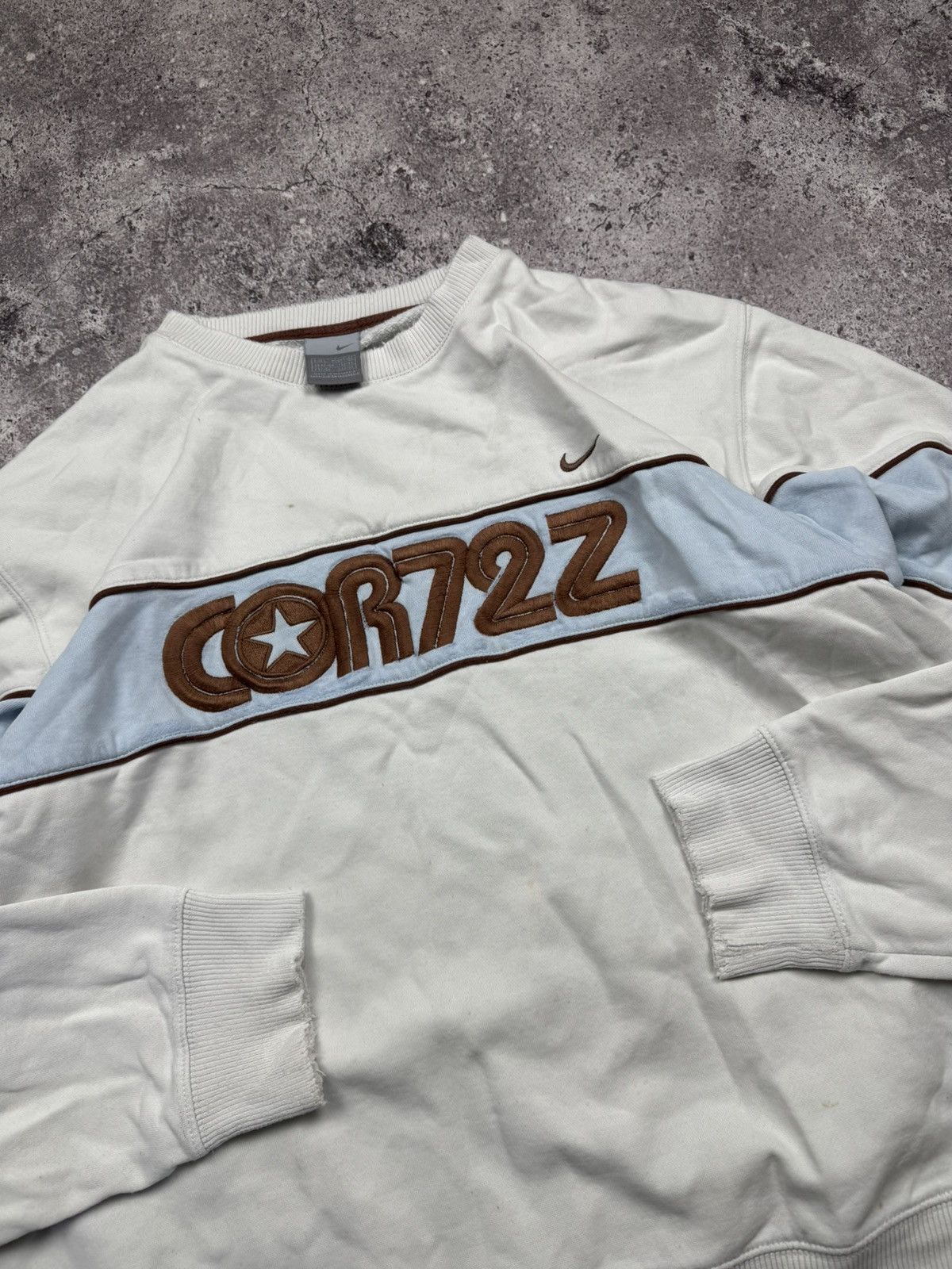 Nike 00’s Nike Cortez Y2K Distressed Swoosh Sweatshirt Baggy Size US L / EU 52-54 / 3 - 4 Thumbnail