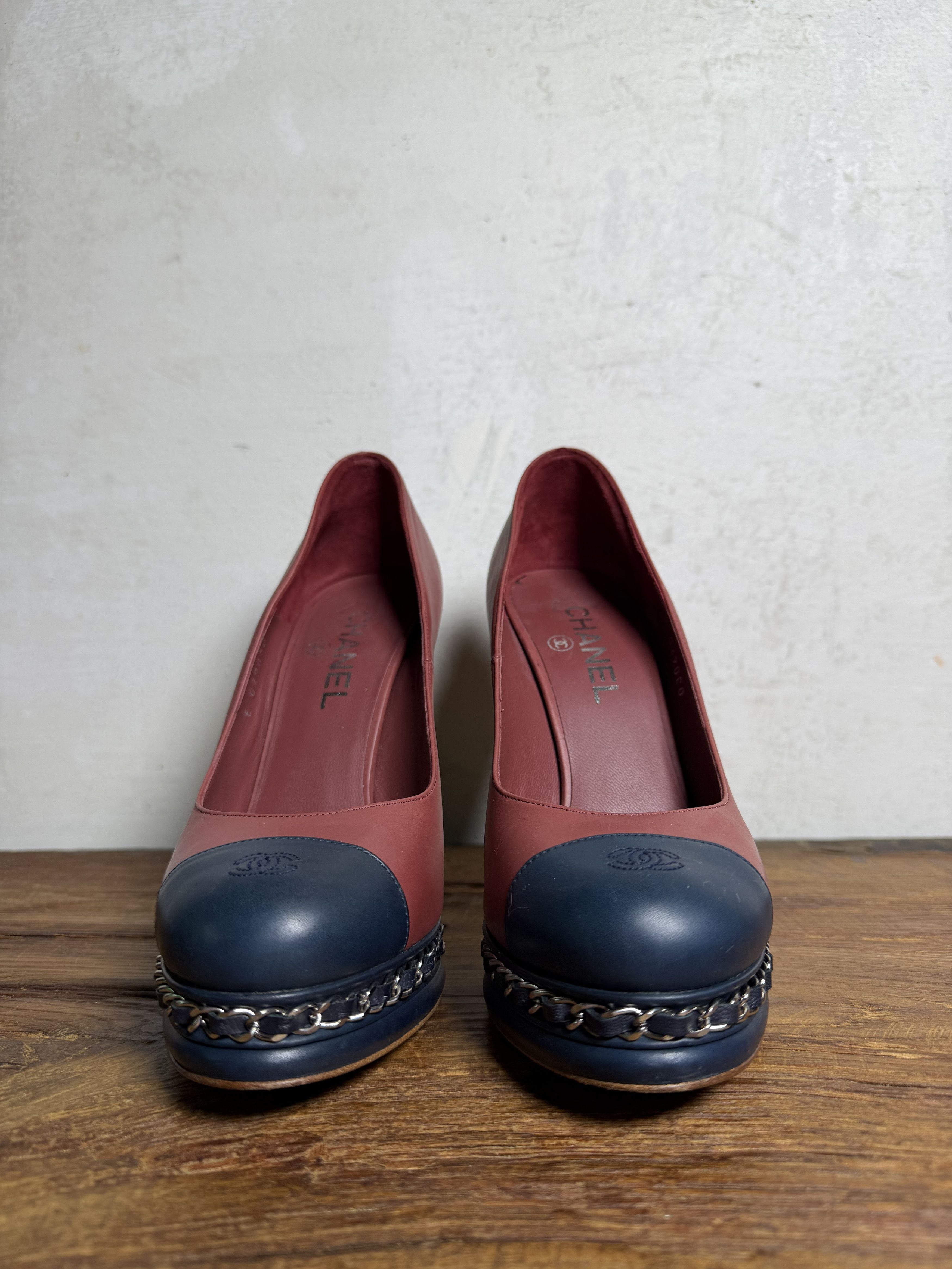 Chanel Chanel Platform Pumps with Chain Detail in Burgundy 100mm Size US 8.5 / IT 38.5 - 5 Thumbnail
