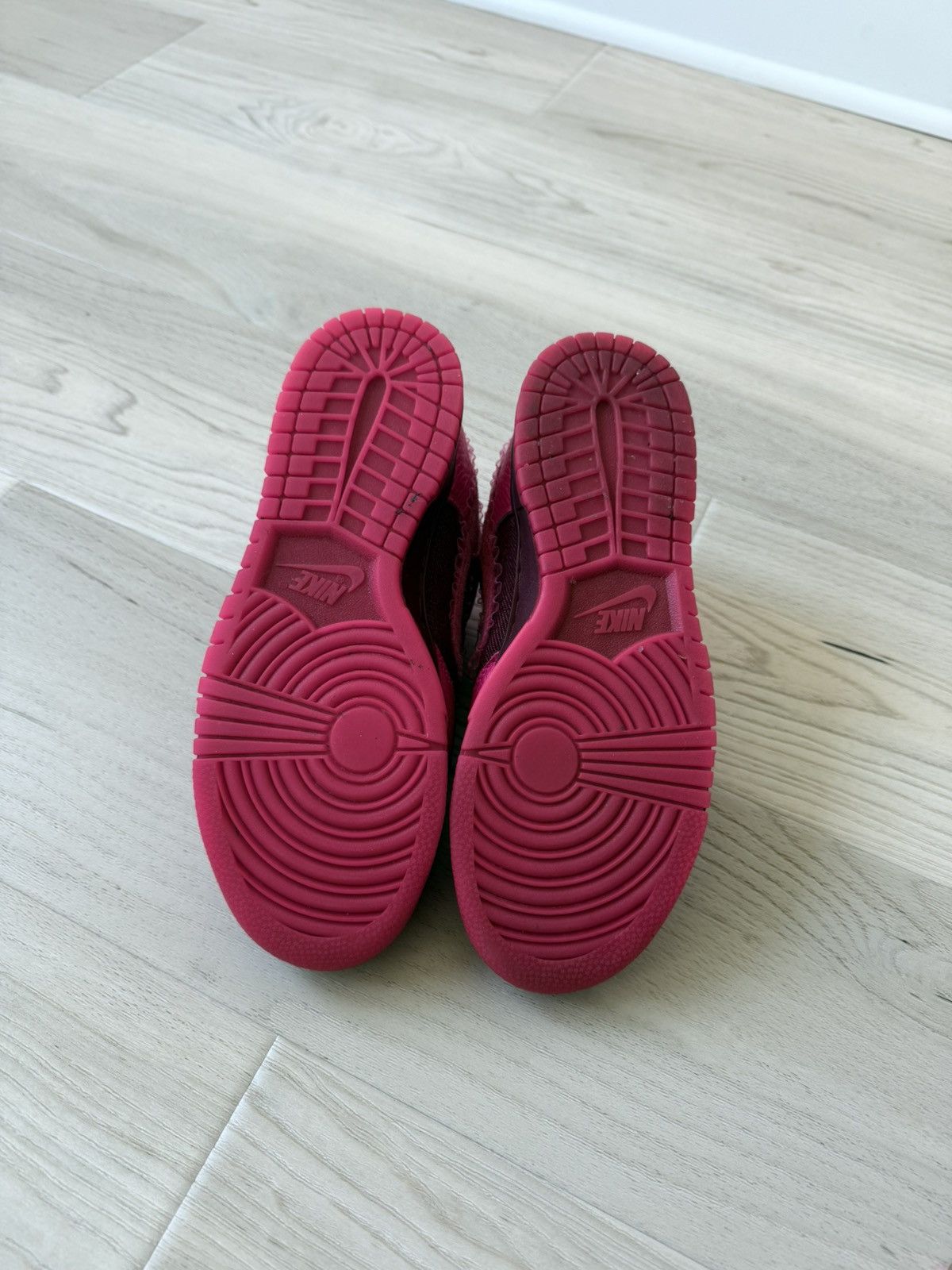 Nike Nike Dunk Low Valentine's Day (2022) (Women's) Size US 8.5 / IT 38.5 - 5 Thumbnail