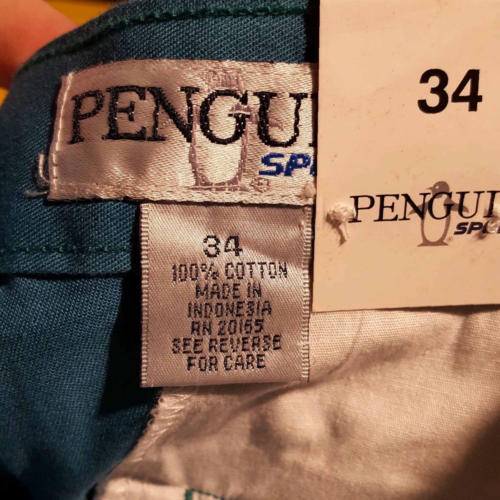 Vintage VINTAGE Penguin Chino Shorts Teal 90s Casual Sport Pleated Size 34 Mens Size US 34 / EU 50 - 6 Thumbnail