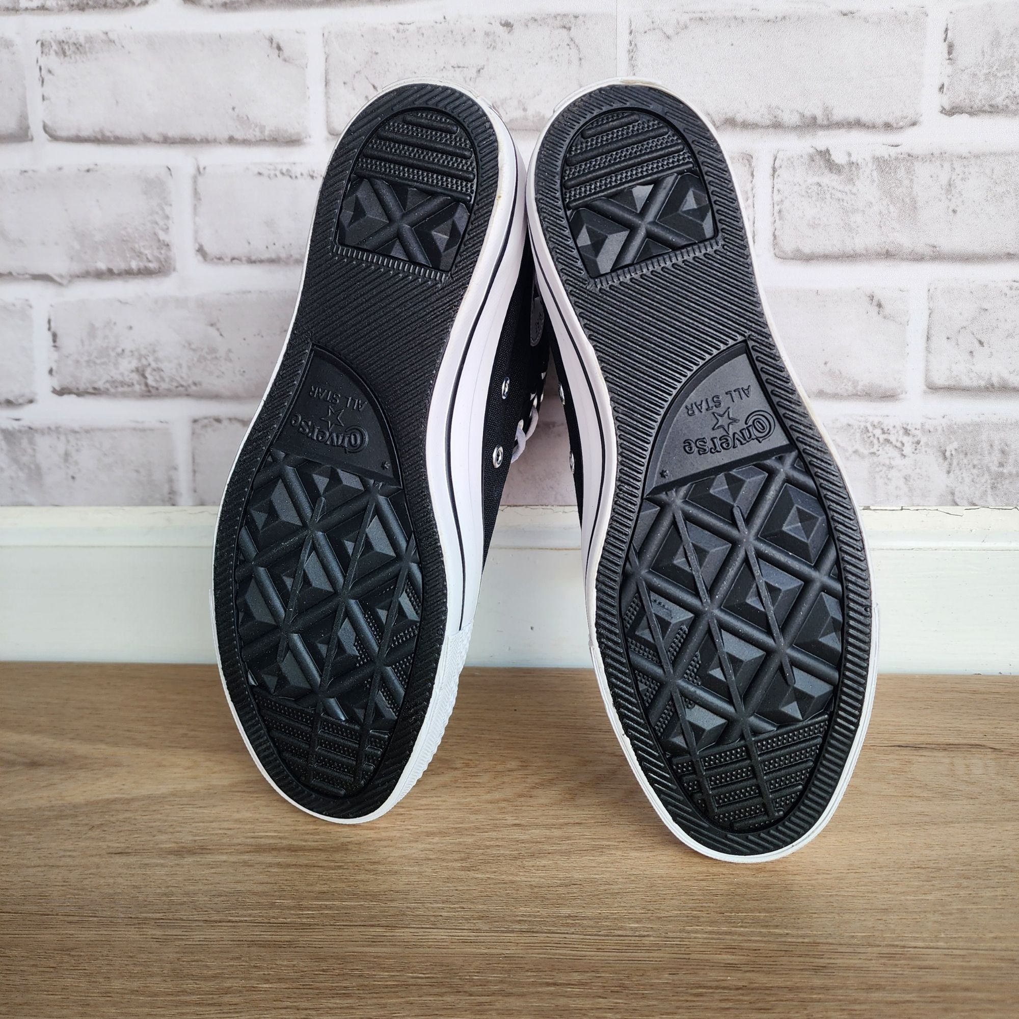 Converse ⭐Converse Chuck Taylor Bows & Studs Sz 10 Mens Shoes Sneaker Size US 10 / EU 43 - 6 Thumbnail
