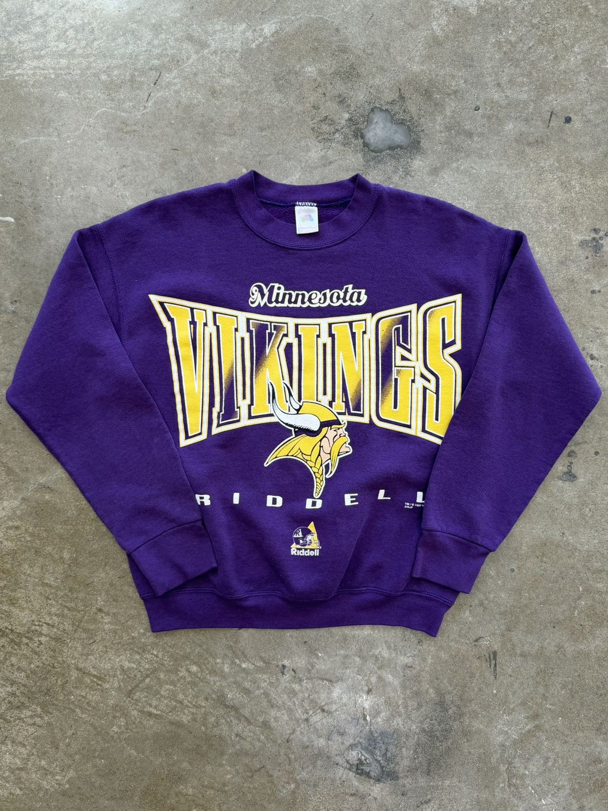 Fruit Of The Loom Vintage 1997 NFL Minnesota Vikings Riddell Crewneck Medium Size US M / EU 48-50 / 2 - 2 Thumbnail