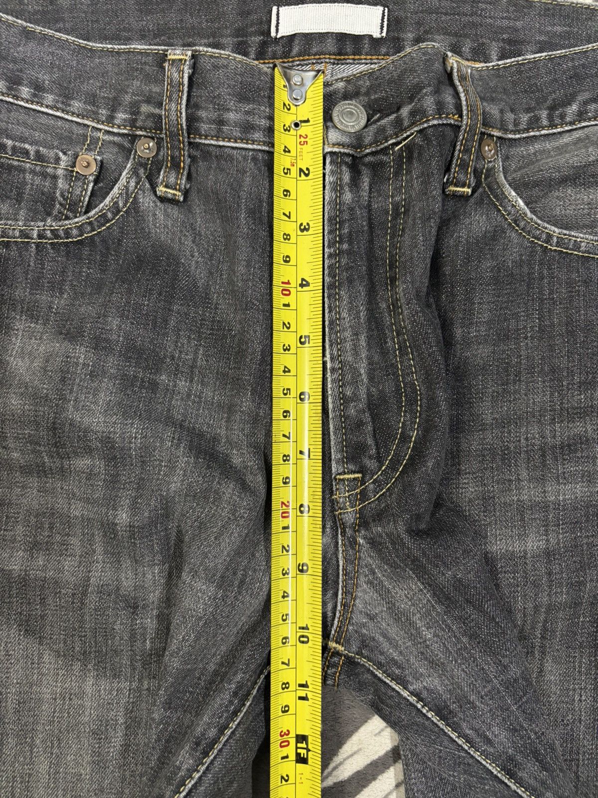 Undercover × Uniqlo Vintage Japanese Brand Uniqlo Faded Washed Distressed Jeans Size US 32 / EU 48 - 14 Thumbnail