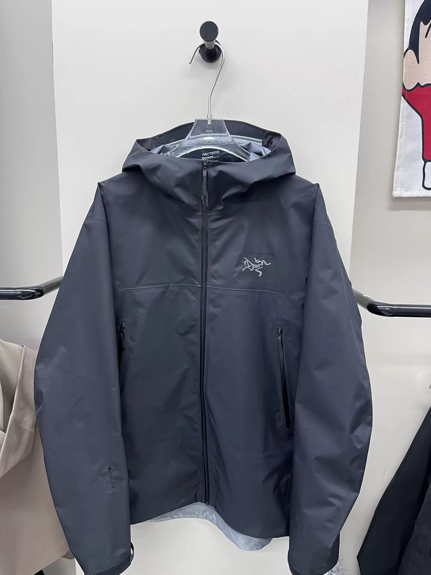Arc'teryx Arcteryx Beta Hard Shell Jacket Men's L Size US L / EU 52-54 / 3 - 1 Thumbnail