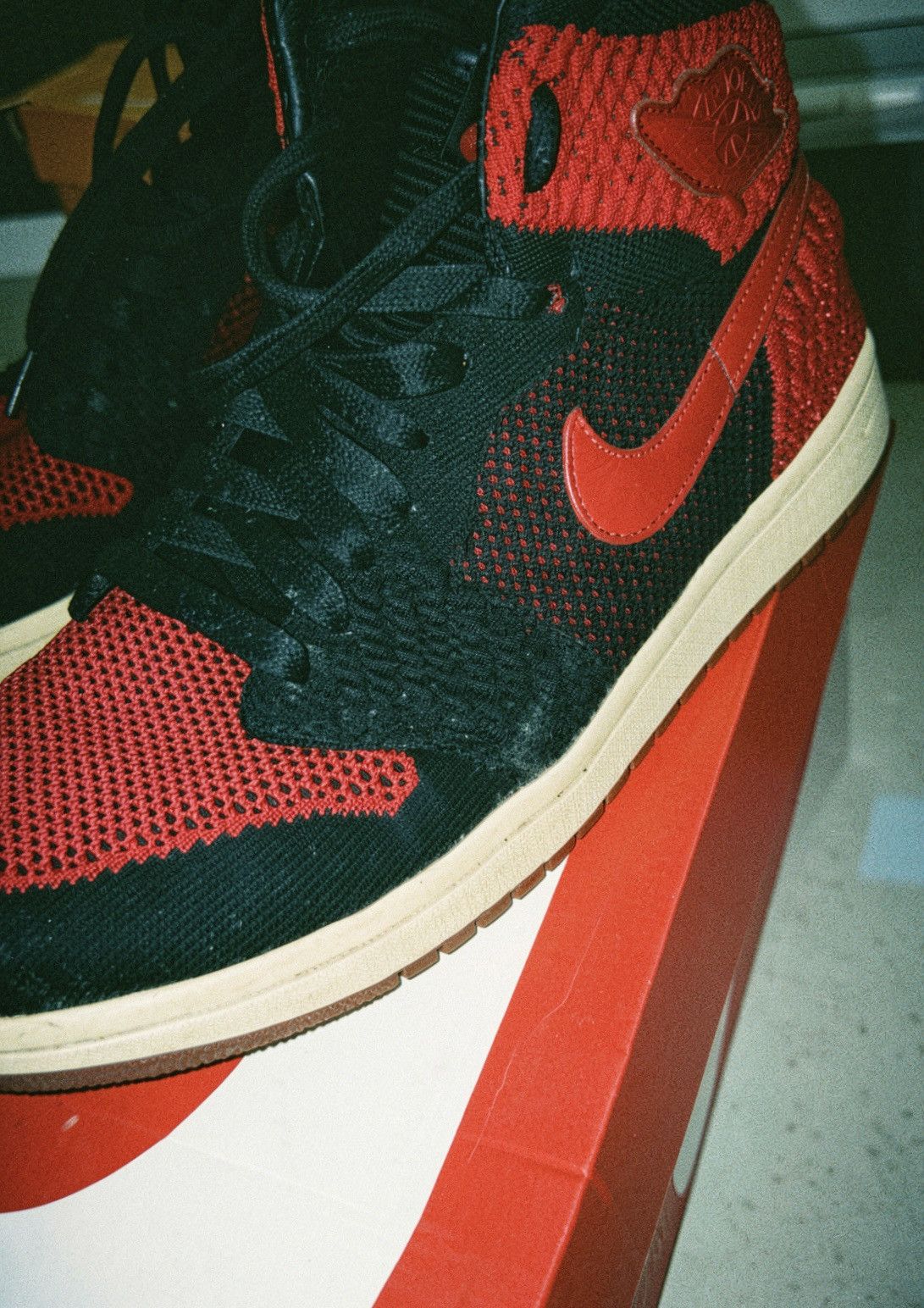 Nike Nike Air Jordan 1 Retro High Flyknit - OG Box Included Size US 9 / EU 42 - 3 Thumbnail