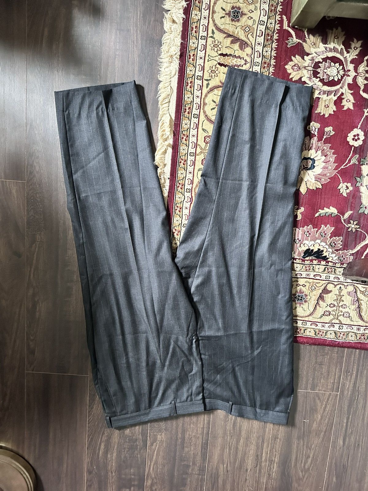 Hickey Freeman LORO PIANA Tasmanian Super 120s custom 2pc pinstriped suit Size 48S - 3 Thumbnail