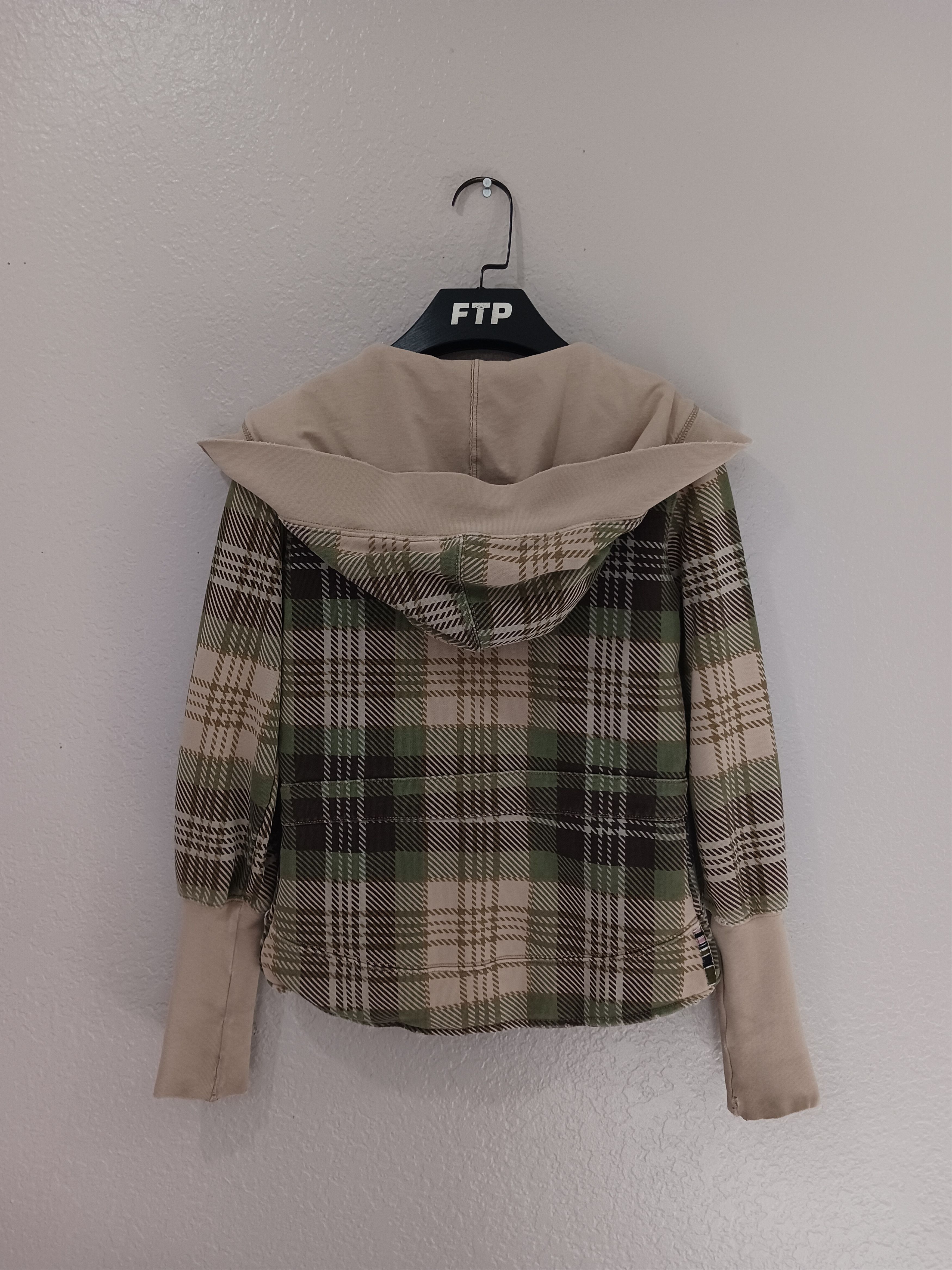 Triple 5 Soul × Vintage Triple 5 Soul Vintage 2000s Hook Closure Plaid Hooded Jacket Size S / US 4 / IT 40 - 2 Thumbnail
