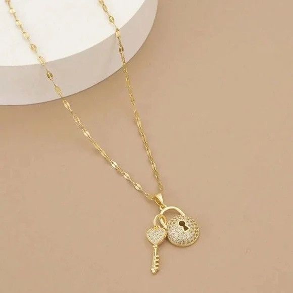 Other Gold Plated Stainless Steel Lock & Key Pendant Necklace Size ONE SIZE - 2 Thumbnail