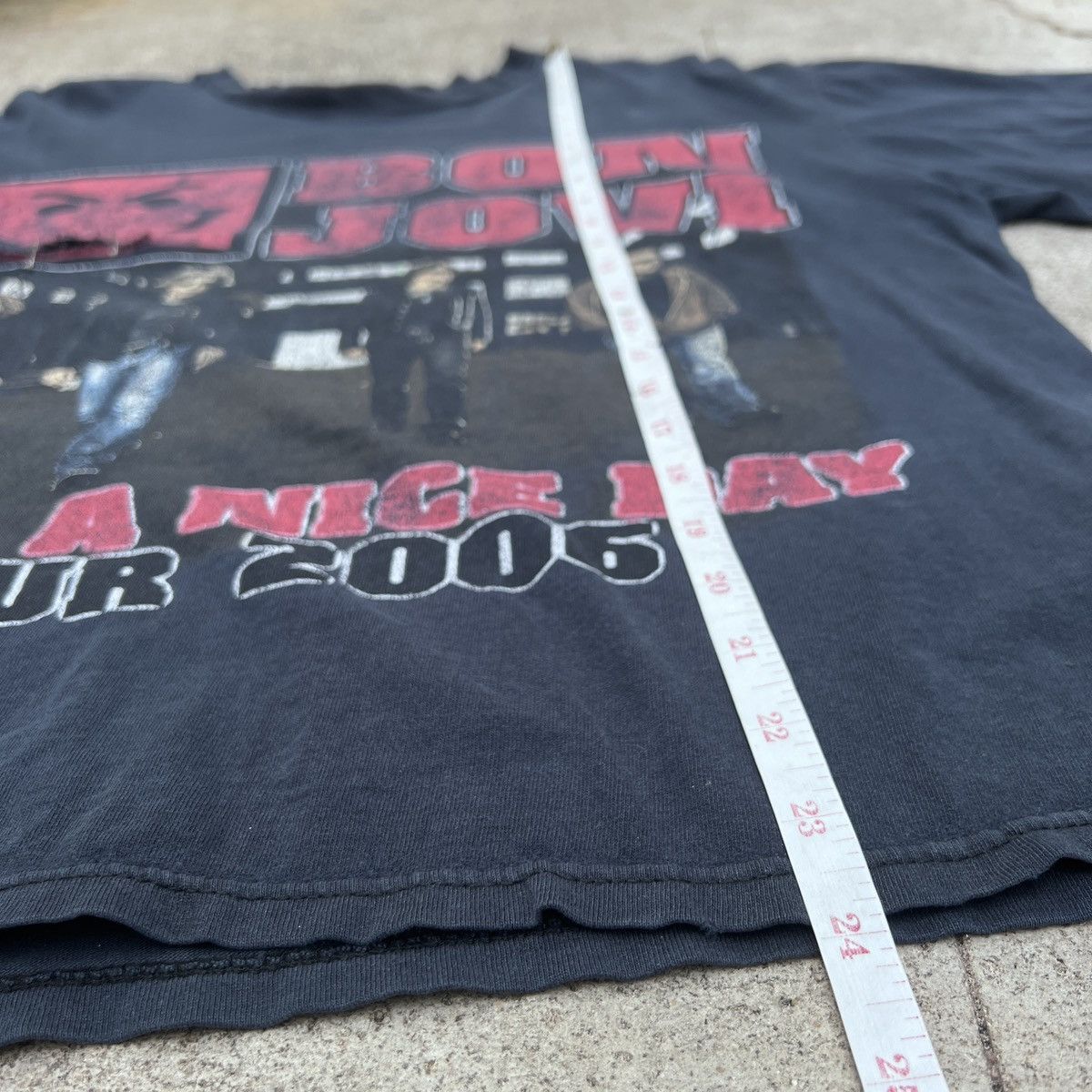 Band Tees Vintage Y2K Bon Jovi Tour Tee Distressed Thrashed Faded Size US L / EU 52-54 / 3 - 17 Thumbnail