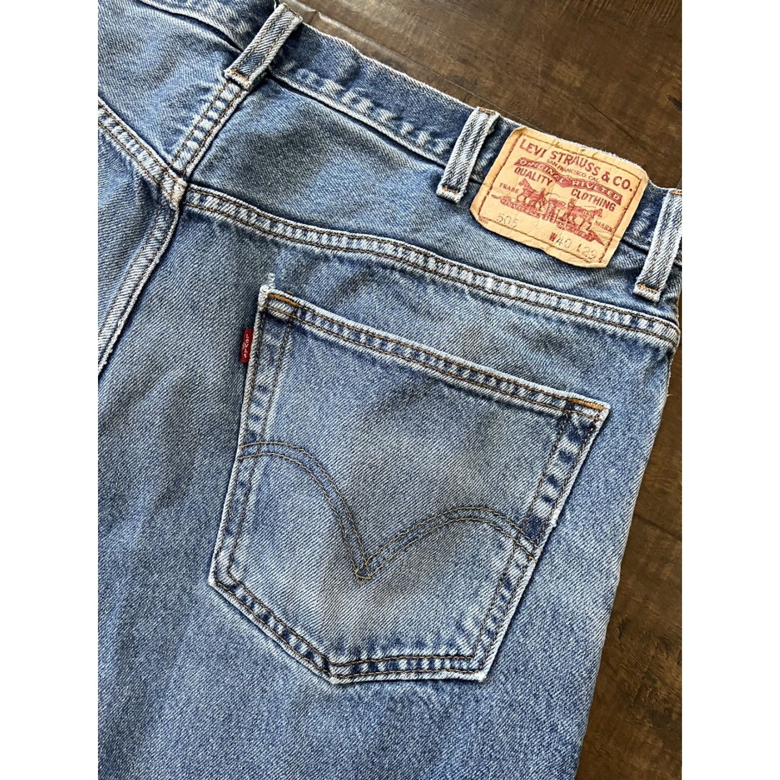 Levi's Vintage Levi's 505 Faded Denim Blue Jeans Pants 40 X 29 Distressed Washed Zipper Fly Size US 40 / EU 56 - 5 Thumbnail