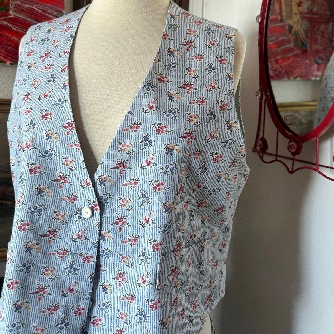 Handmade handmade blue pink floral button up vest Size M / US 6-8 / IT 42-44 - 2 Thumbnail