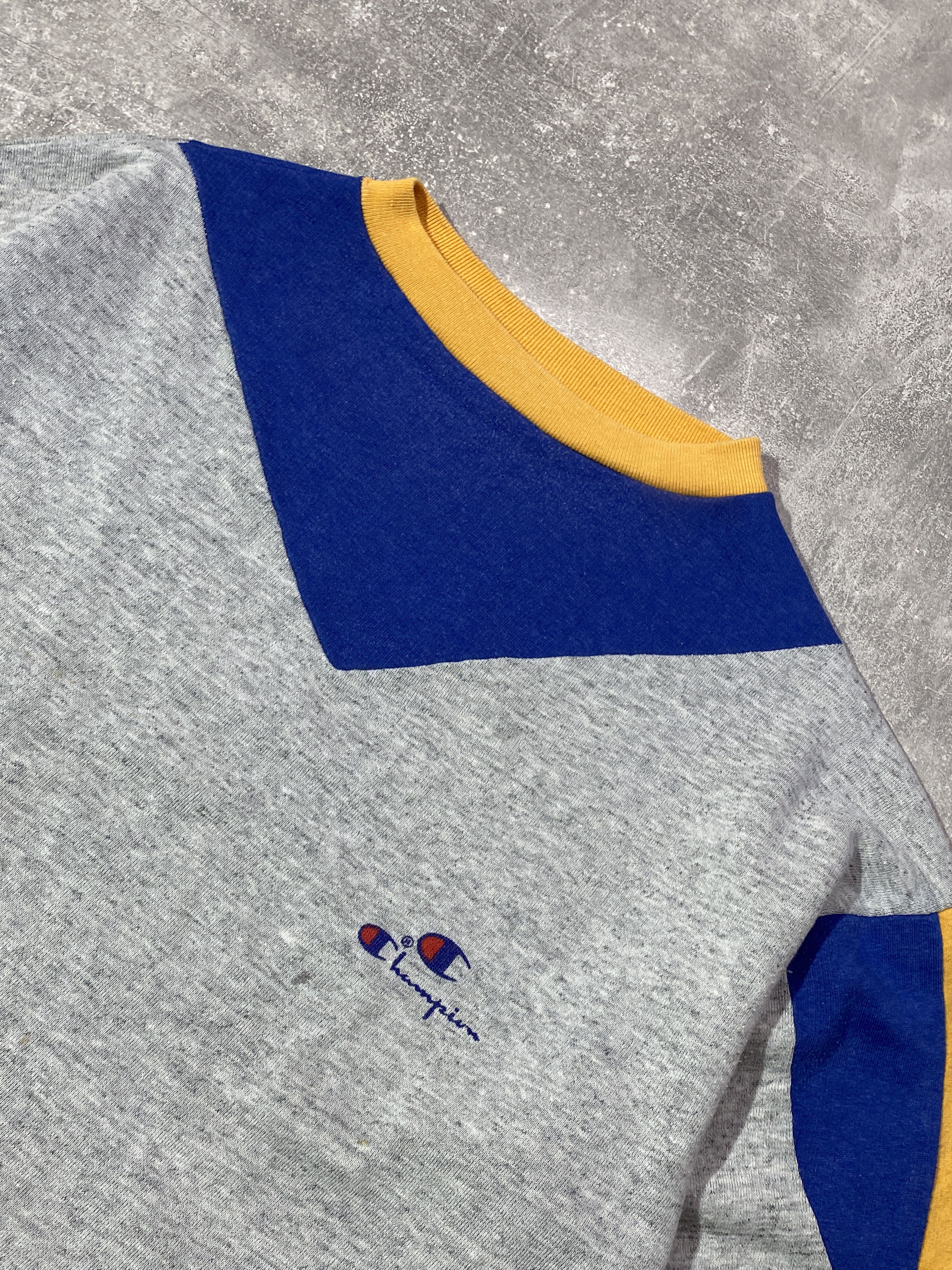 Champion Vintage 90s Champion crewneck Size US S / EU 44-46 / 1 - 4 Thumbnail