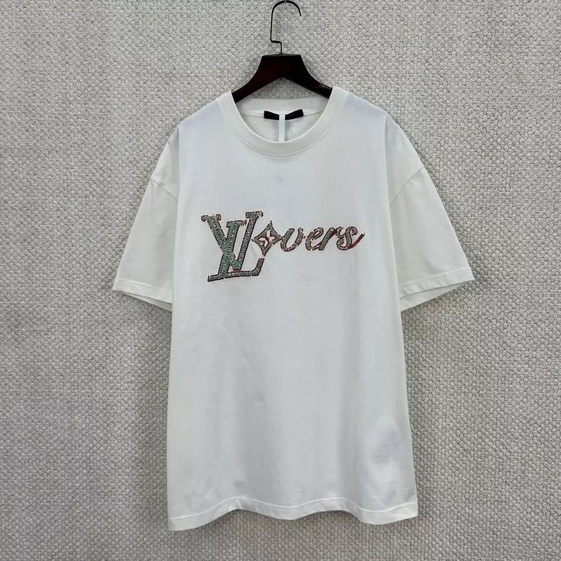 Louis Vuitton Louis Vuitton Lovers Green Bead Embroidered Crew Neck Shor Size US M / EU 48-50 / 2 - 1 Thumbnail